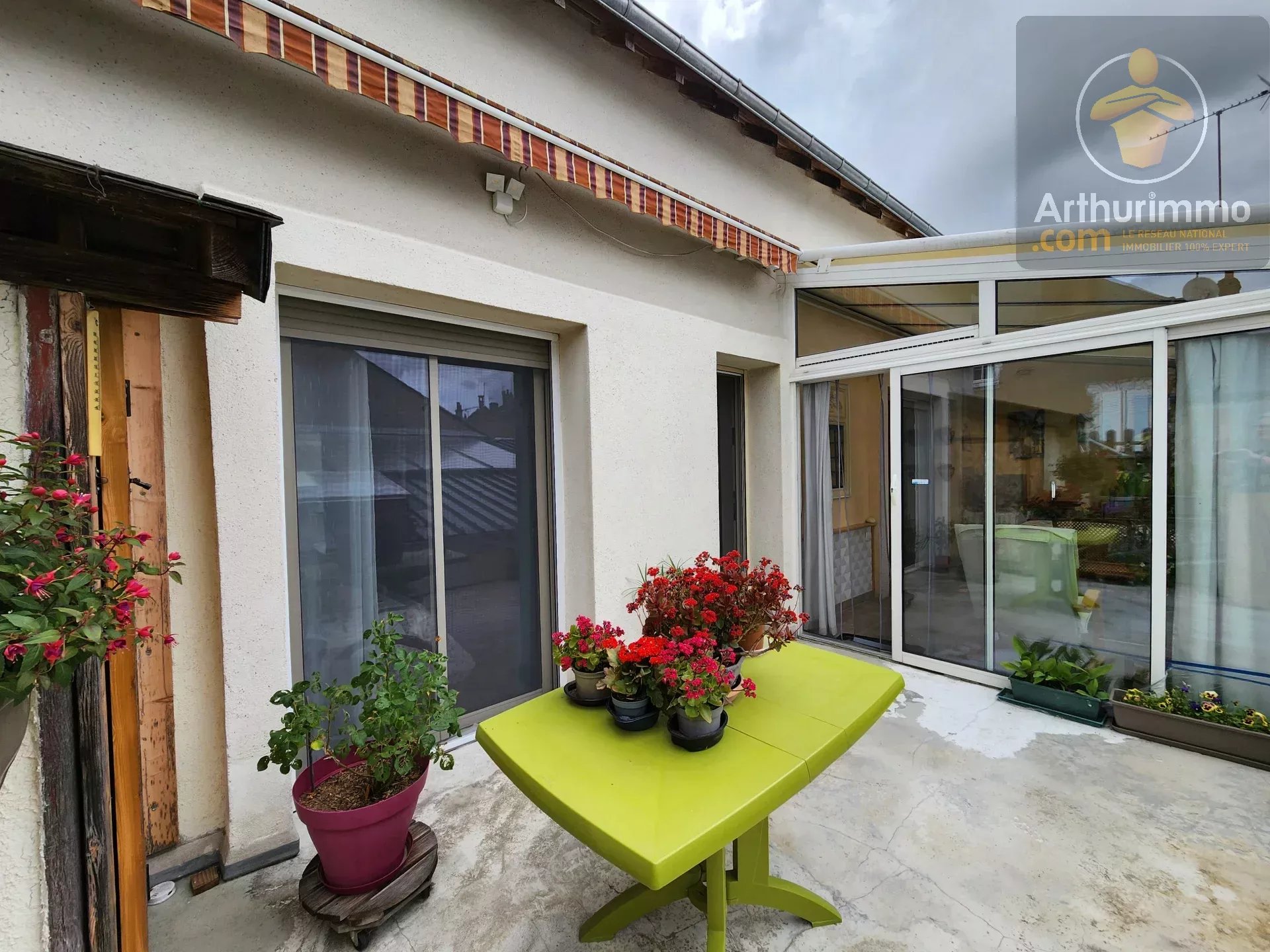 Beaugency Centre – 165 m², 5 chambres, terrasse, véranda, garage et atelier exceptionnel — photo 12