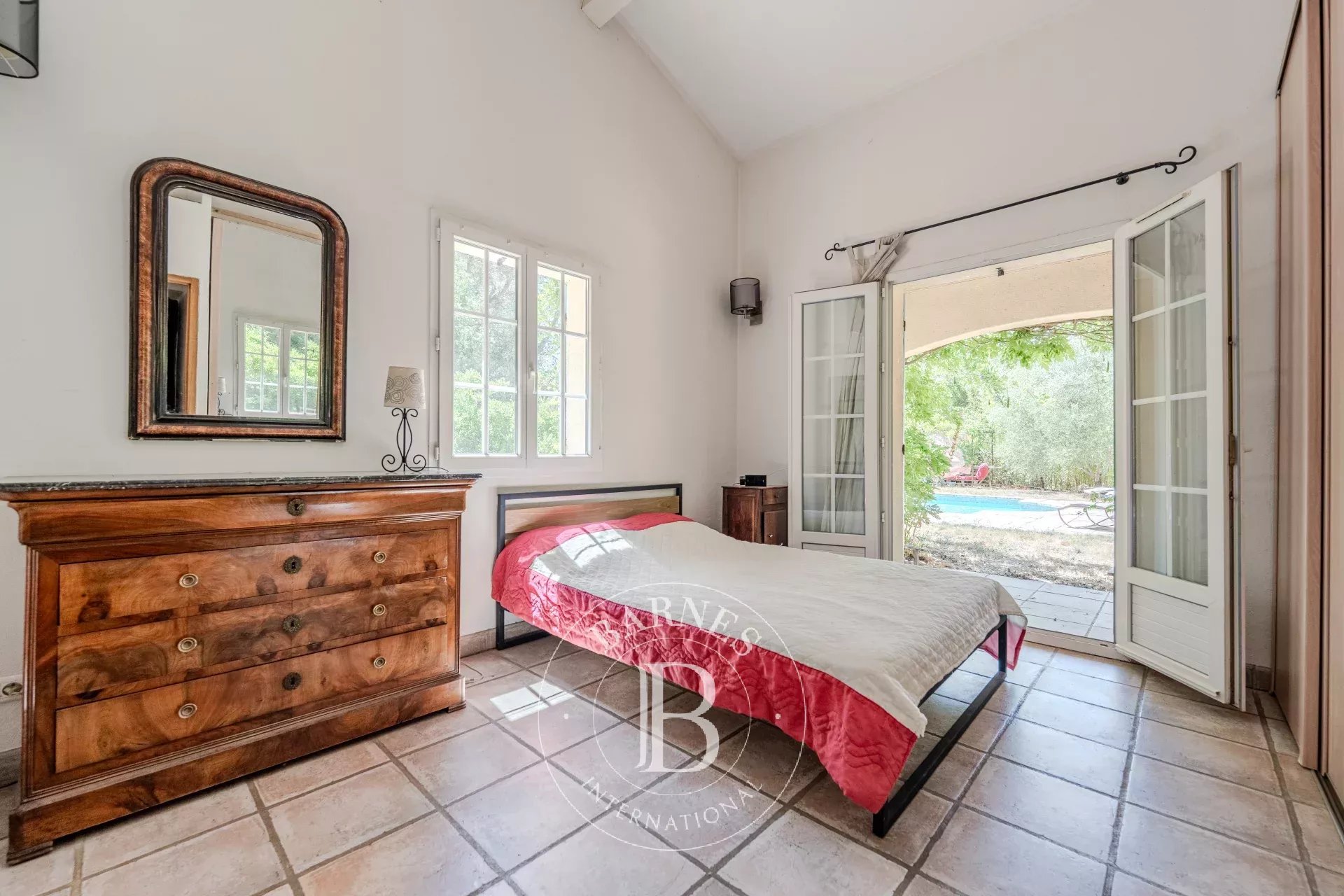 Ev Fuveau - picture 11