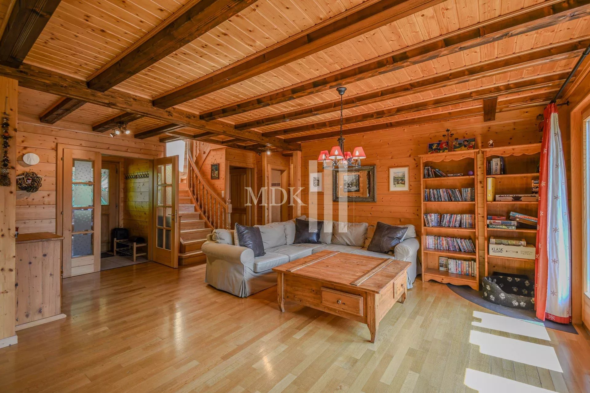 Magnifique chalet idéalement situé au cœur du village - Photo 2