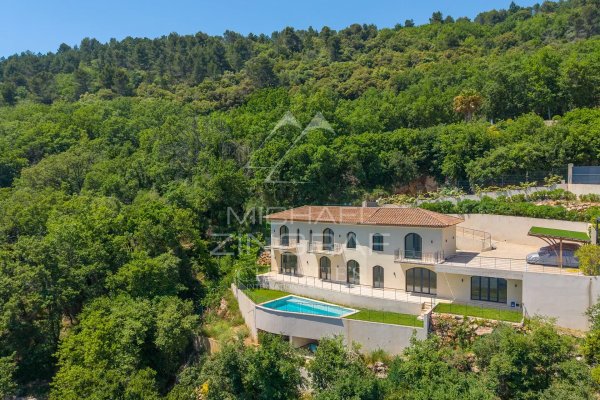 Uncluttered villa with panoramic views of the Riviera — photo 5