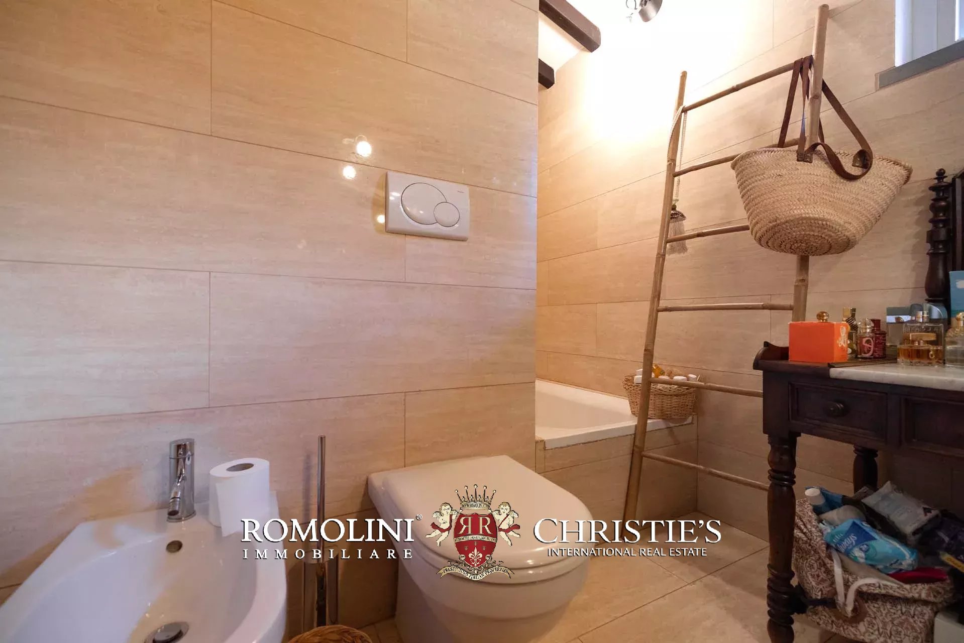 4 Bedroom Villa/Townhouse's Image 47