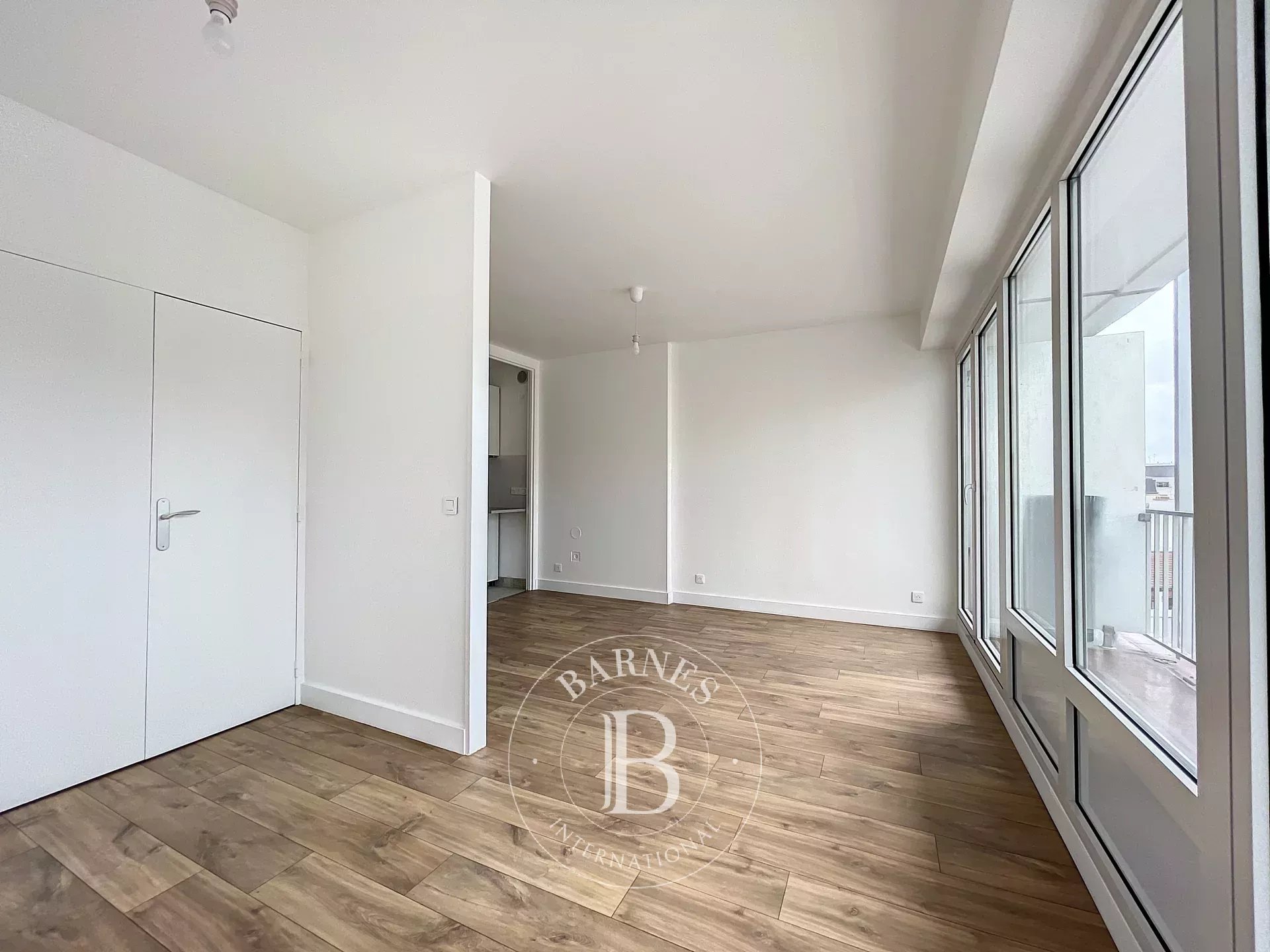 Daire Paris 10ème - picture 5