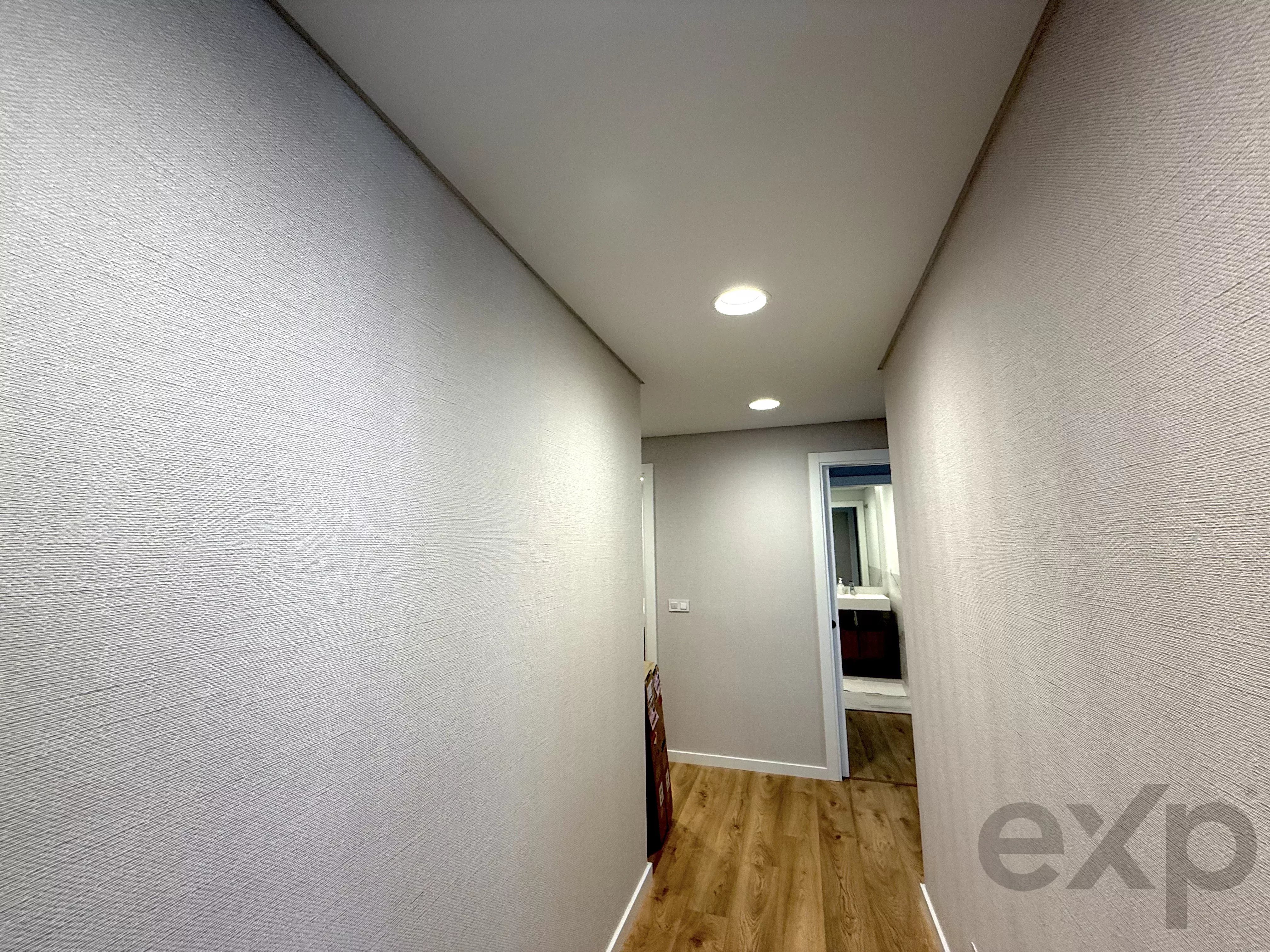 2-BEDR. SUITE, POOL, BALCONY, GARAGE 86647813 image 14