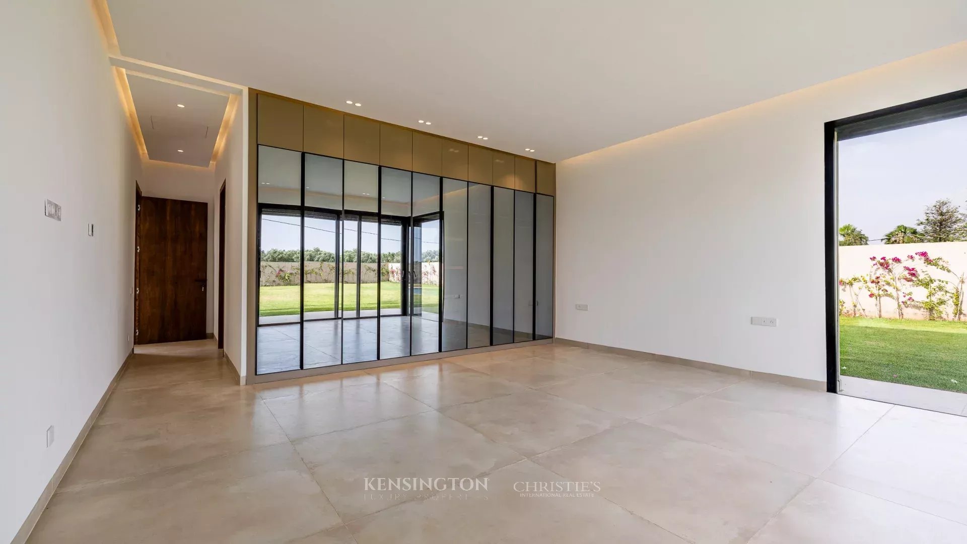 4 Bedroom Villa/Townhouse's Image 29