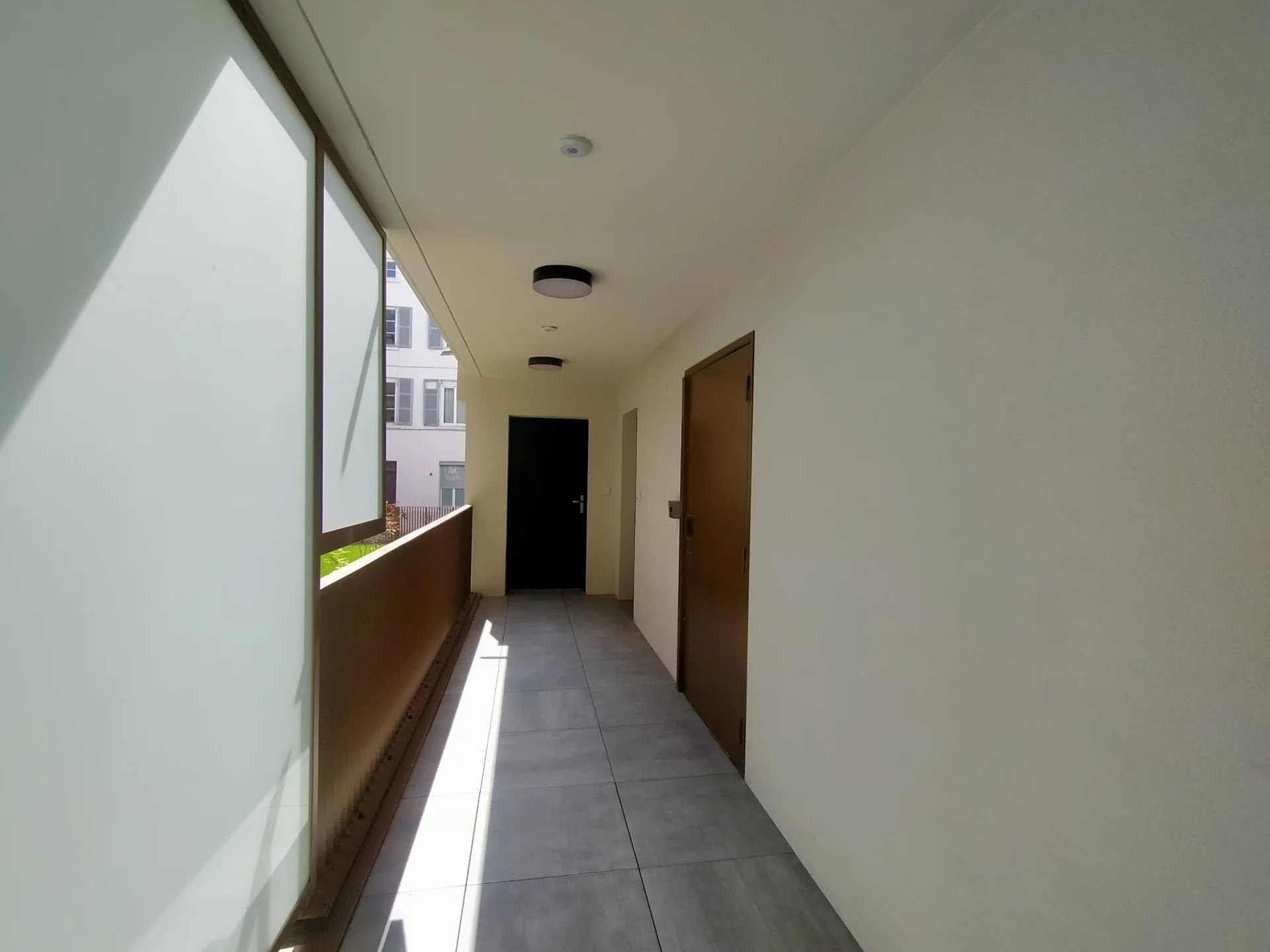 85859594 Location Lyon 9ème