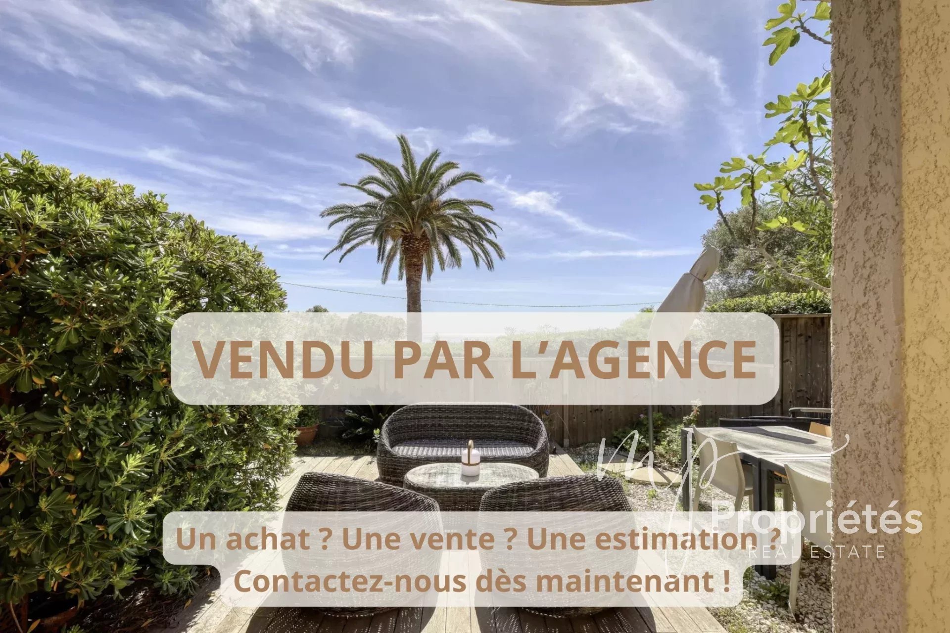 RAYOL CANADEL SUR MER Appartement 3 pièces avec jardin vue mer et parking