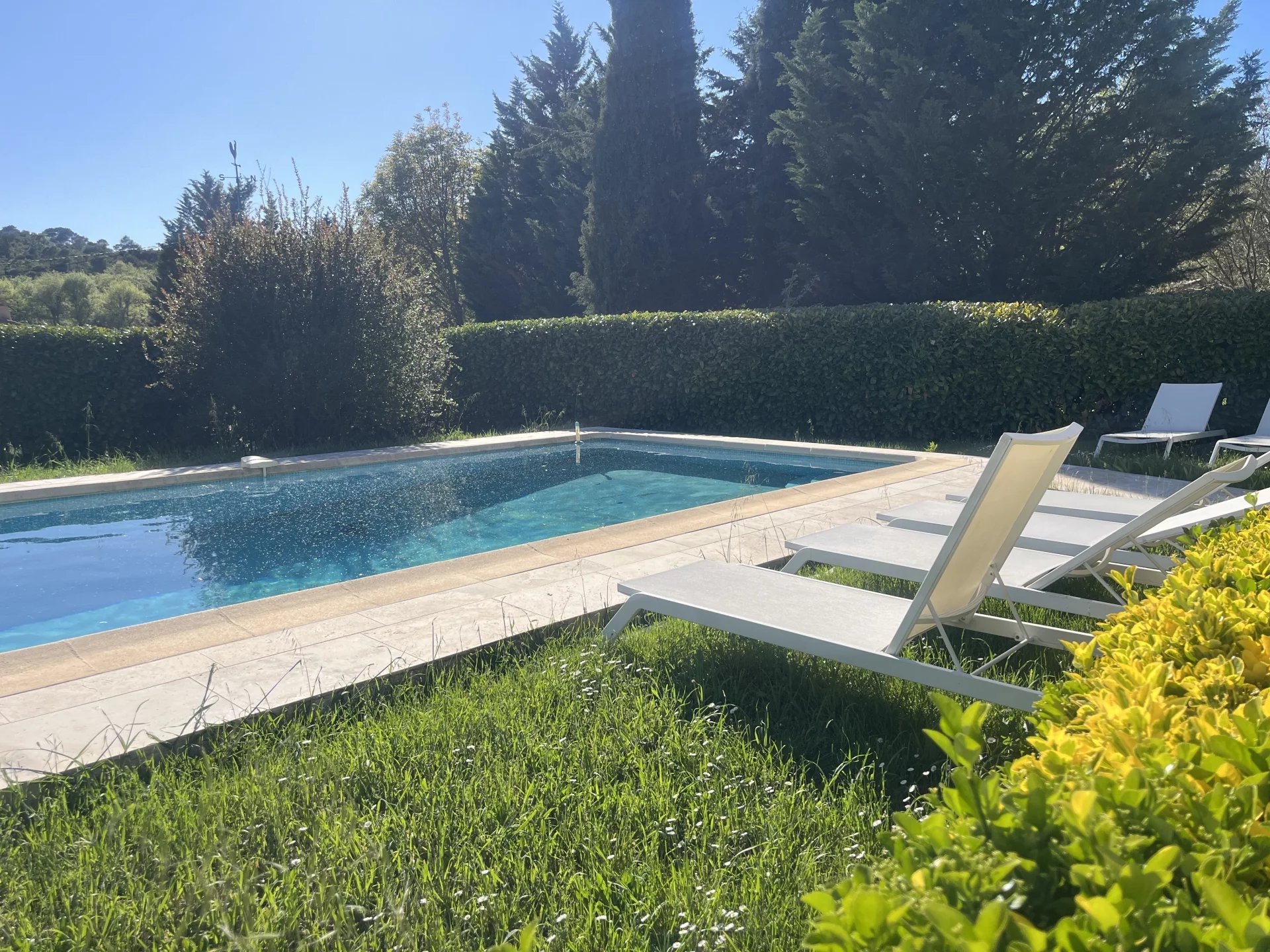 SUPERB ENTRECASTEAUX HOUSE SOLD FURNISHED