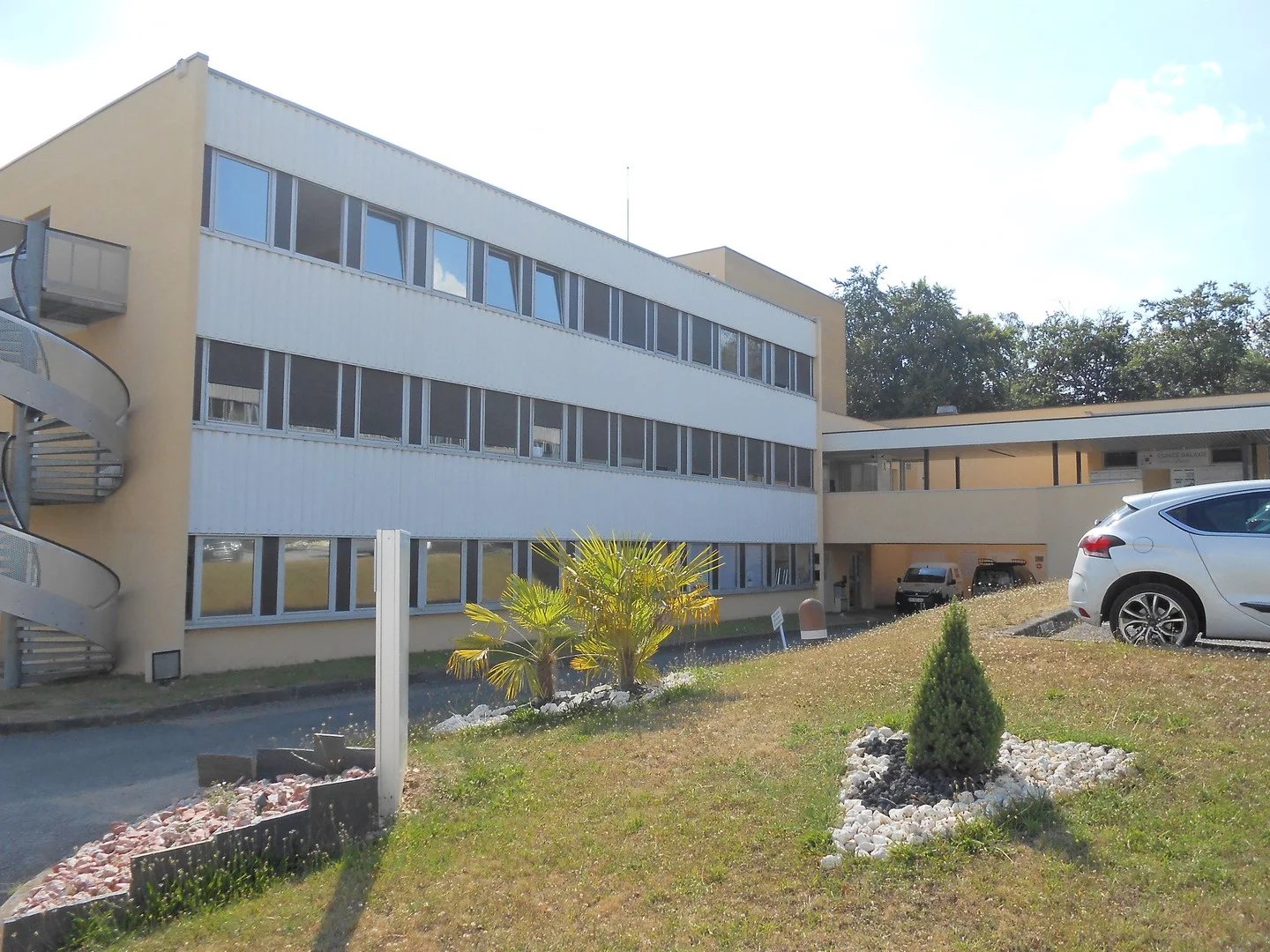 Location très beaux bureaux en parfait état !