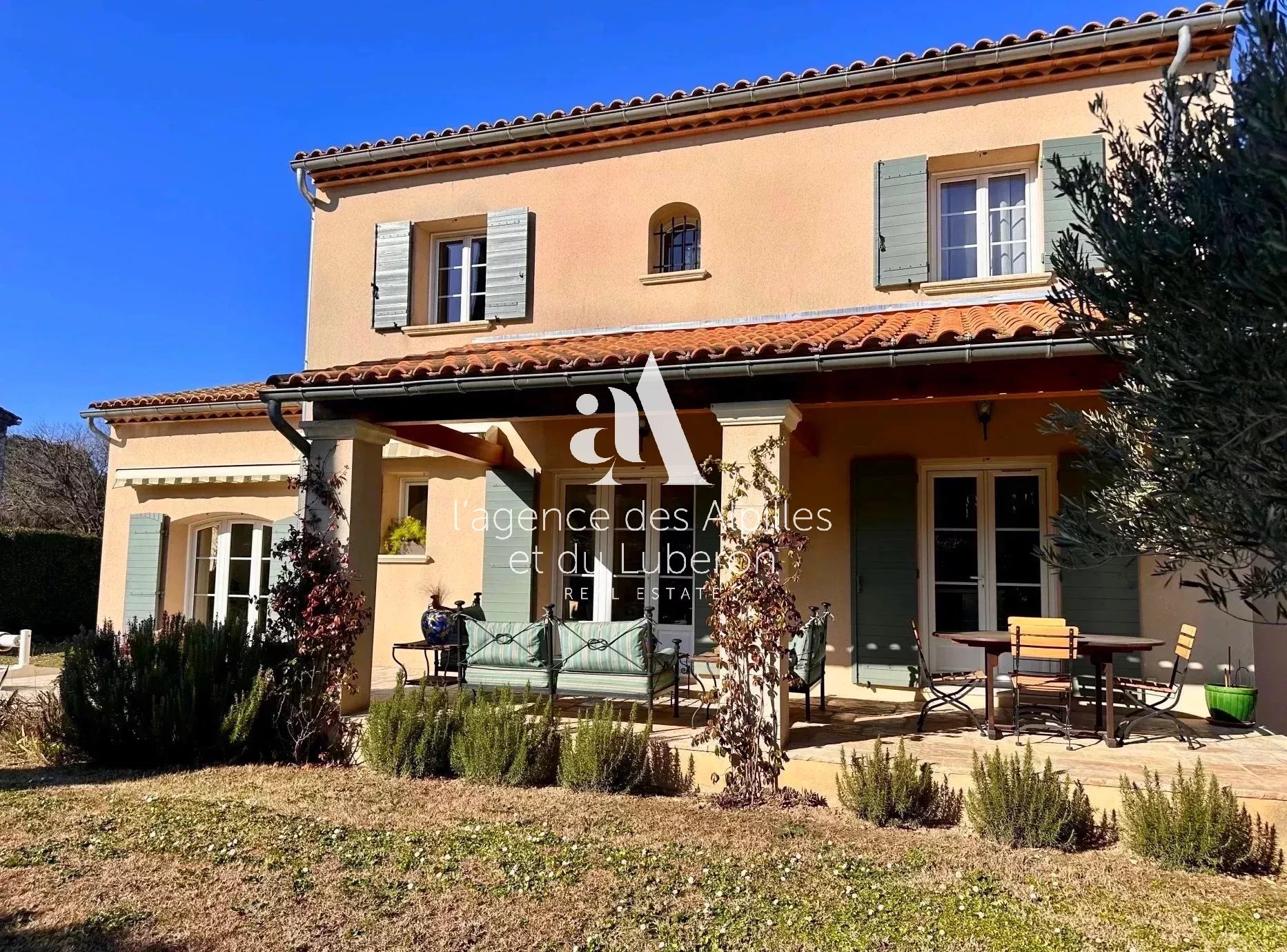 à vendre maison Barbentane Alpilles terrasse