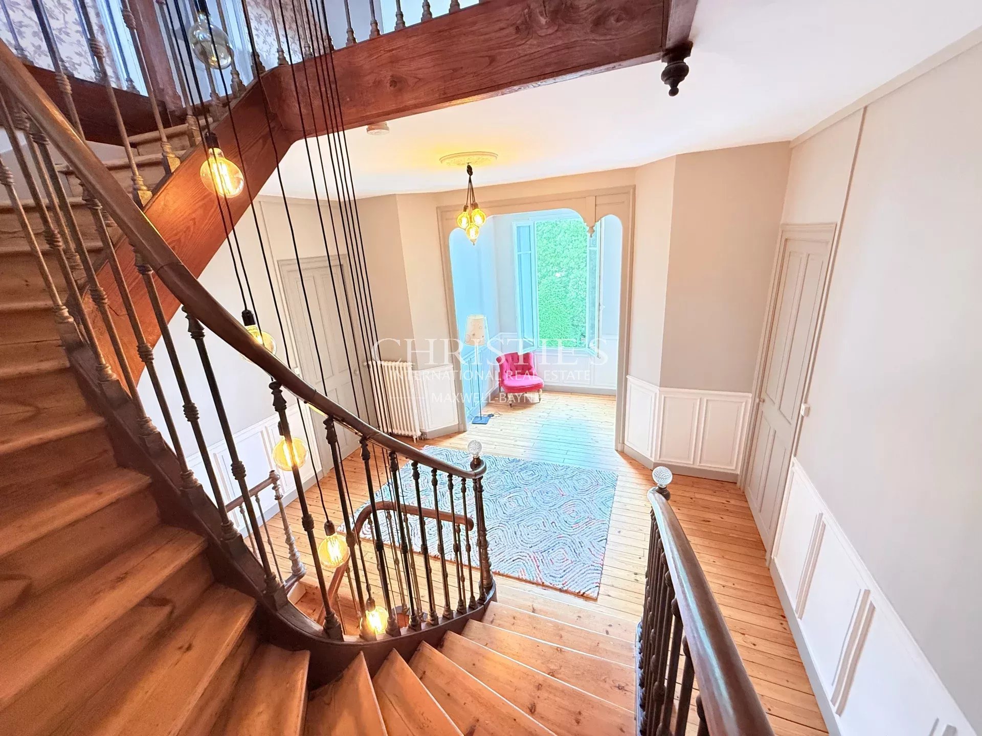 5 Bedroom Villa/Townhouse's Image 7