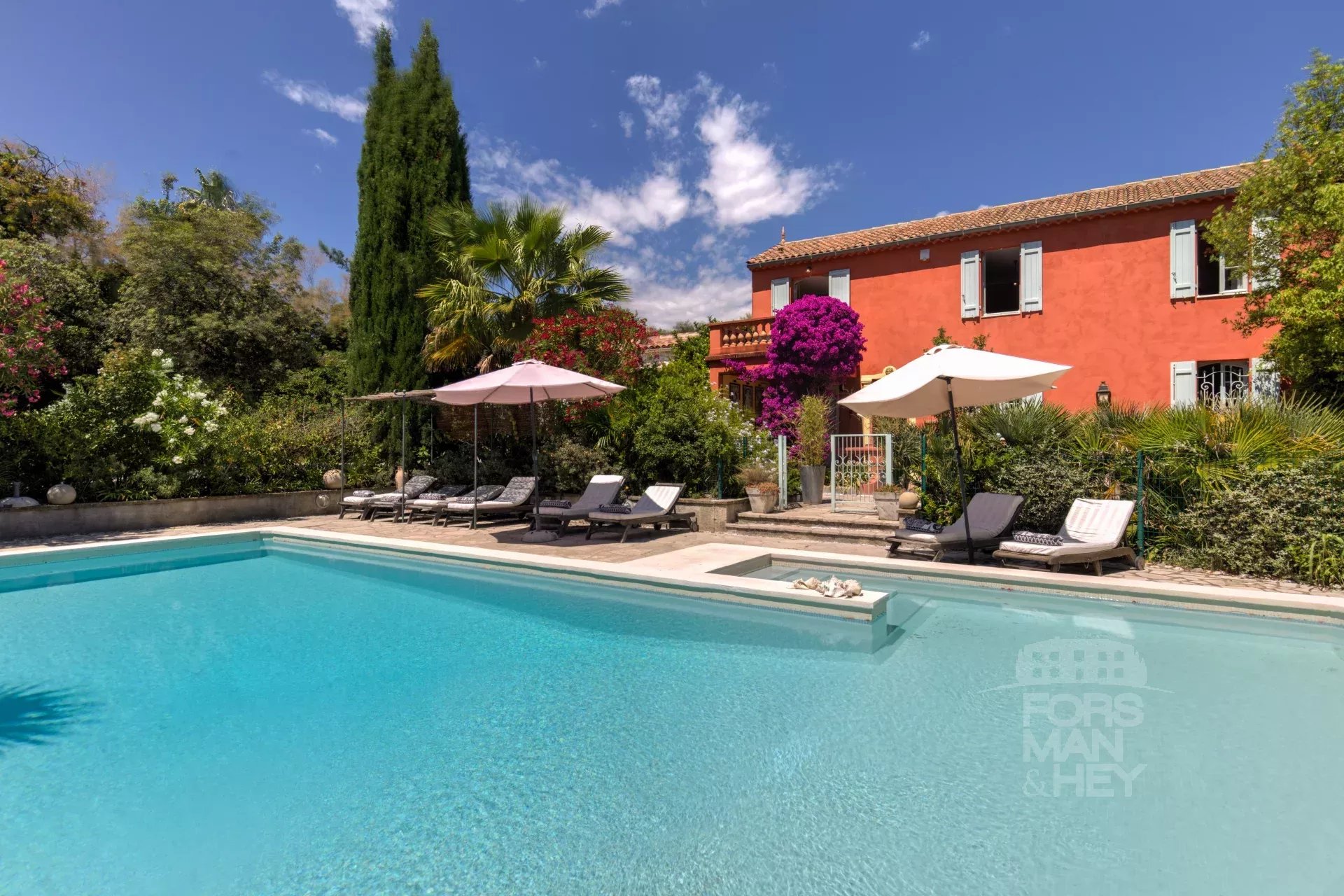 Agence immobilière de 