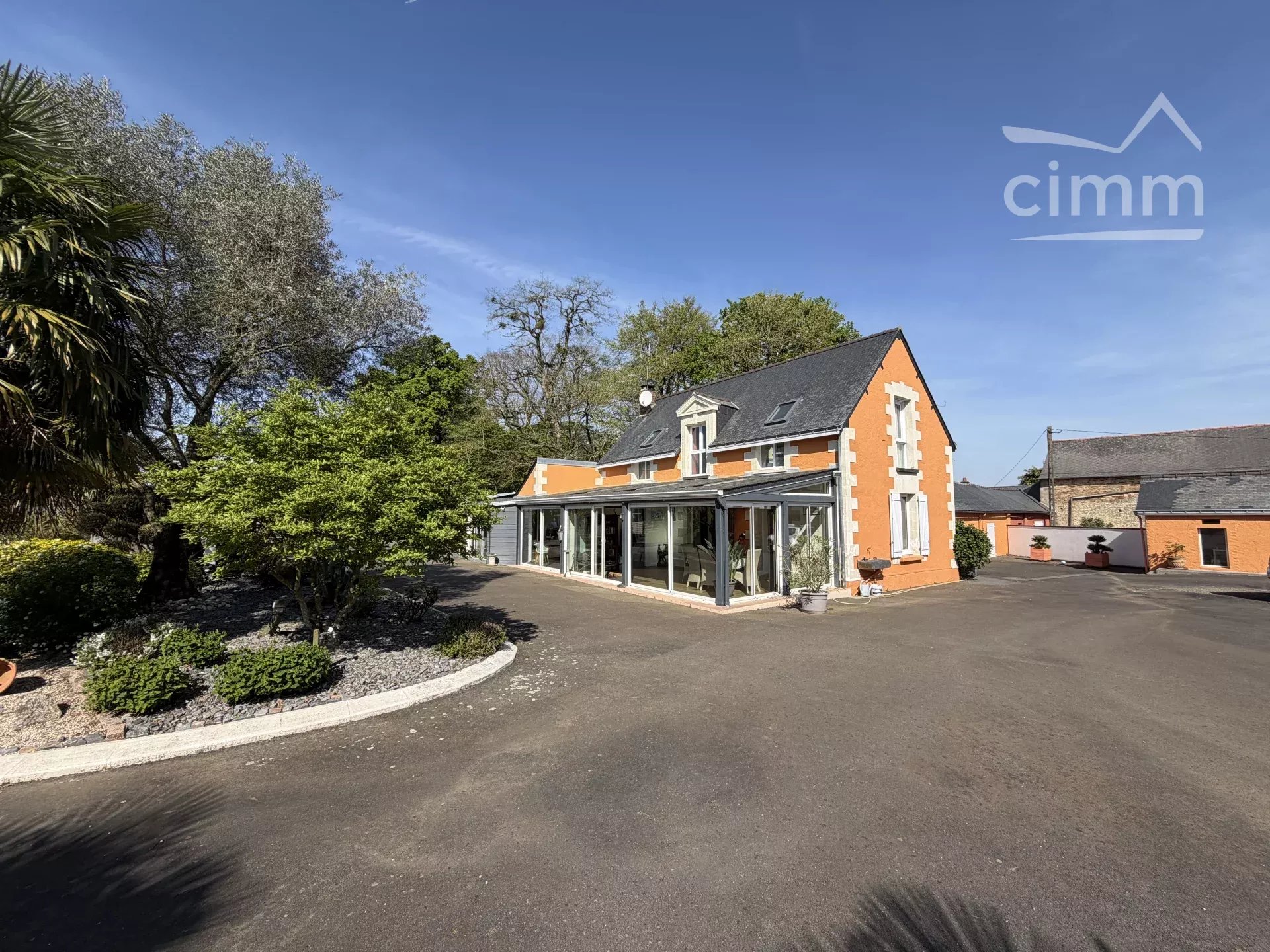 Agence immobilière de 
