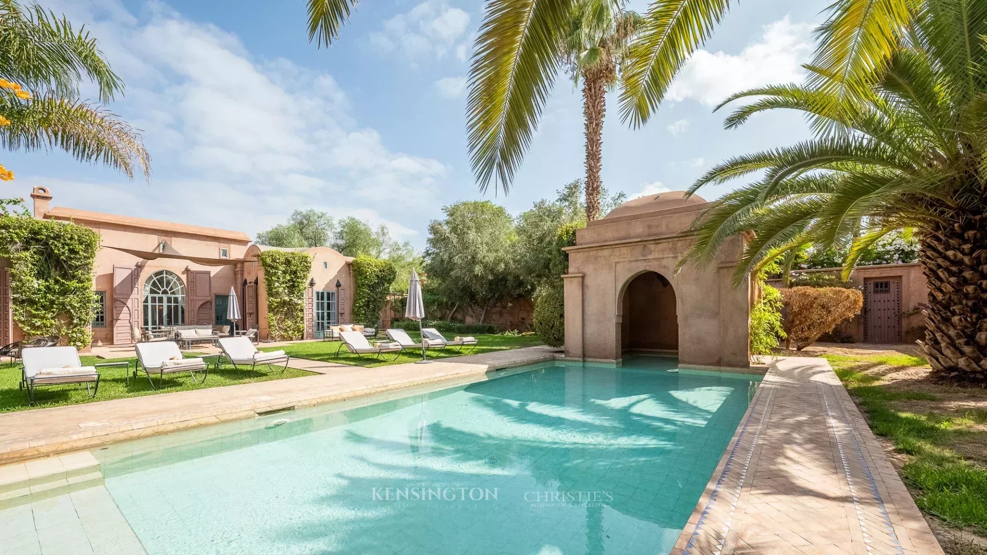 4 Bedroom Villa/Townhouse's Image 32