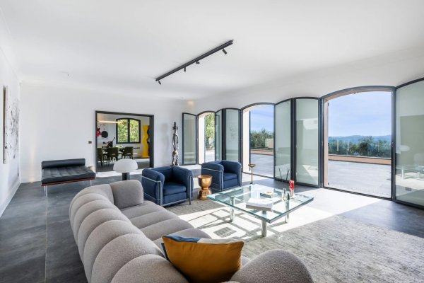 Luxury Bastide in Grasse: A Timeless Family Estate with Sea Views — photo 7