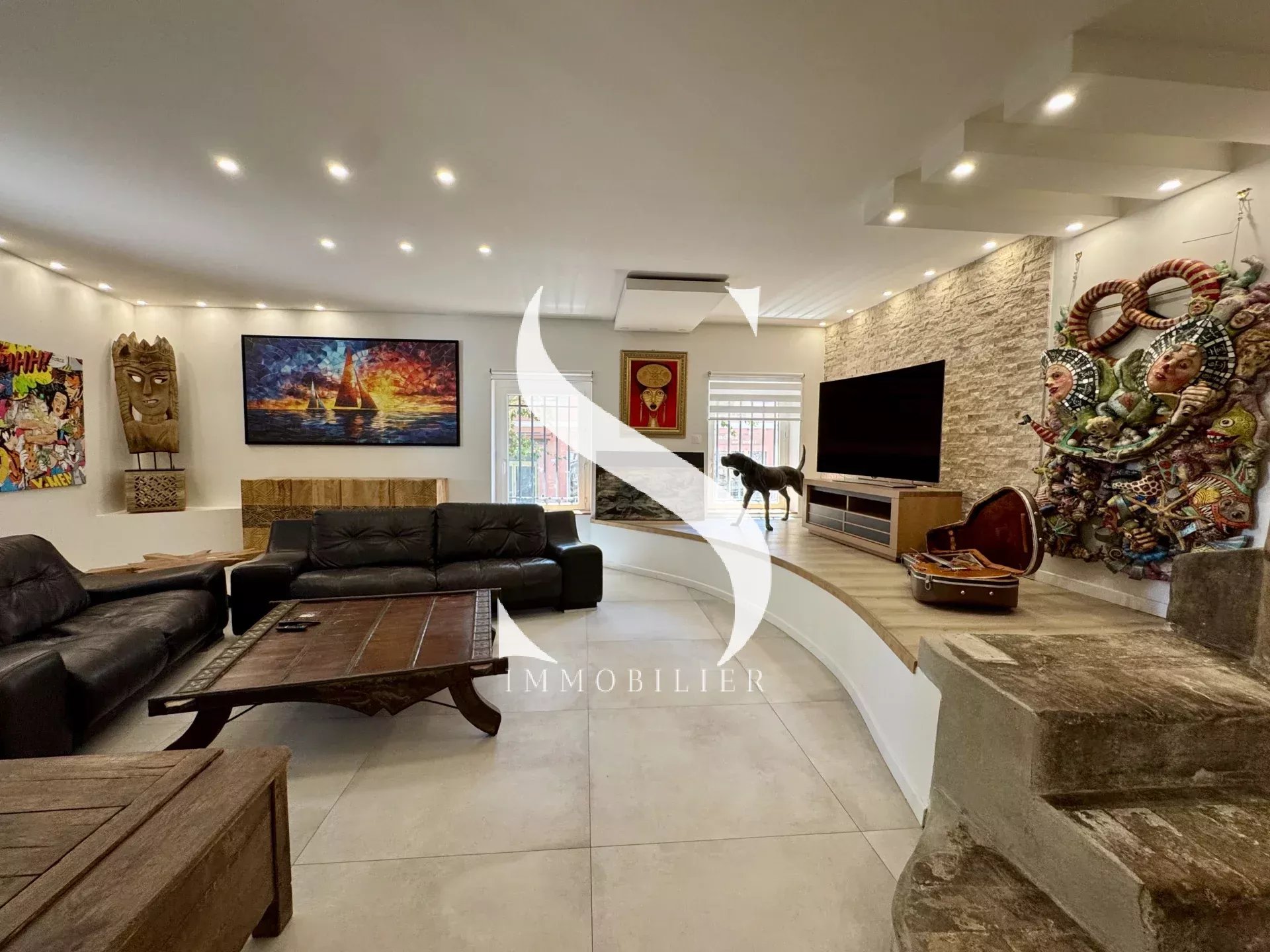Appartement unique 5 pièces de 124m²
