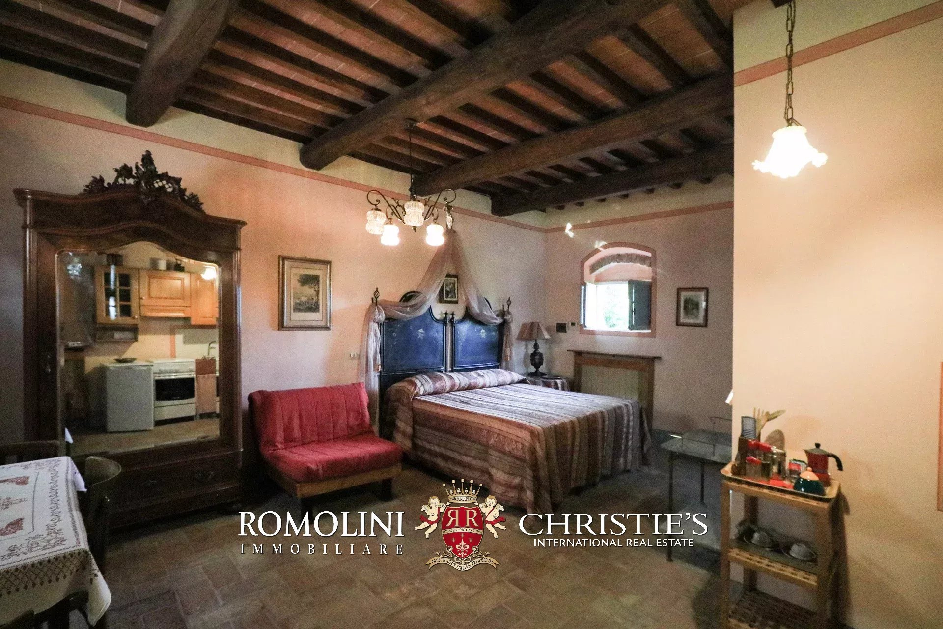 6 Bedroom Villa/Townhouse's Image 77