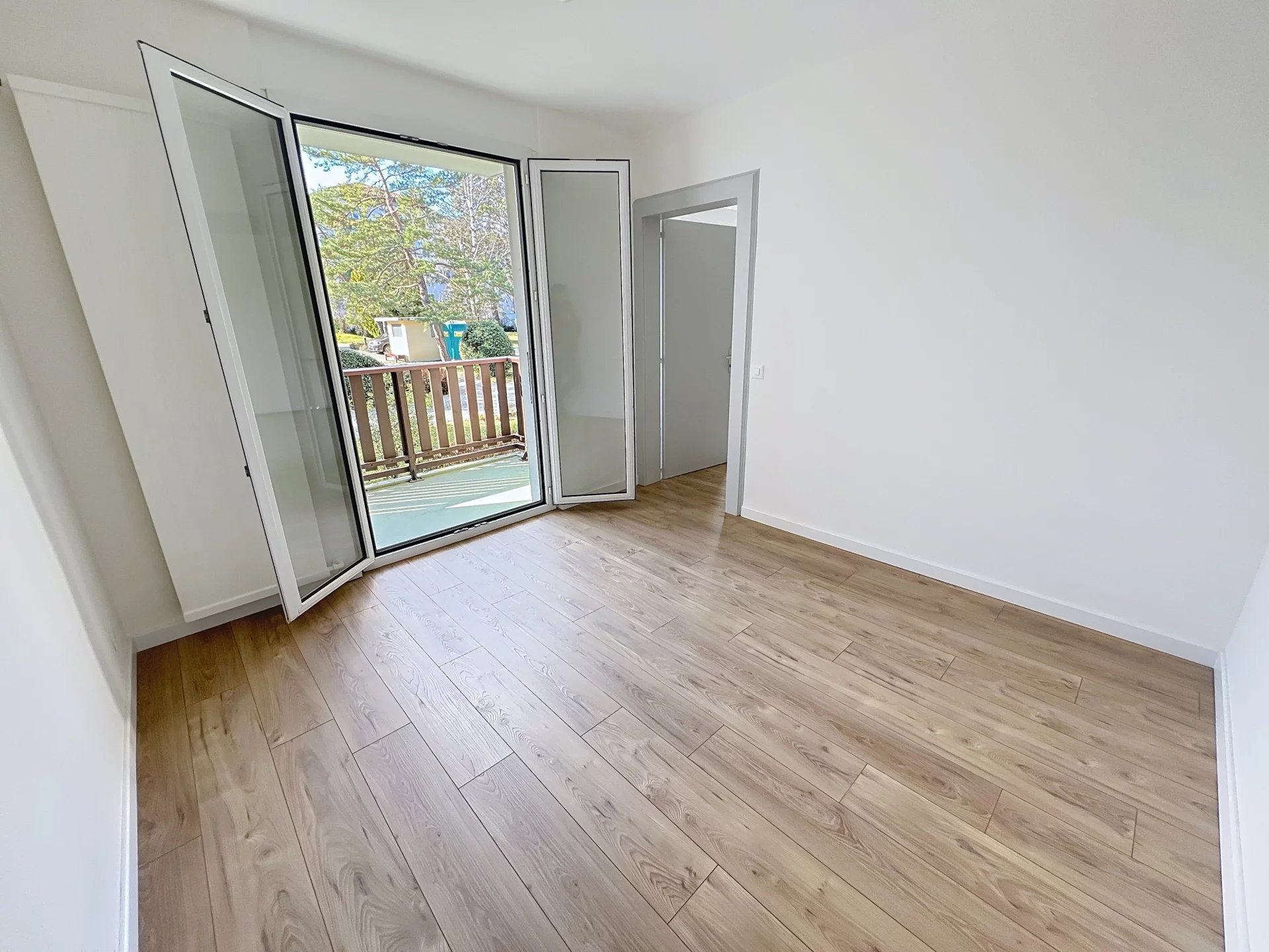 Appartement lumineux avec balcon