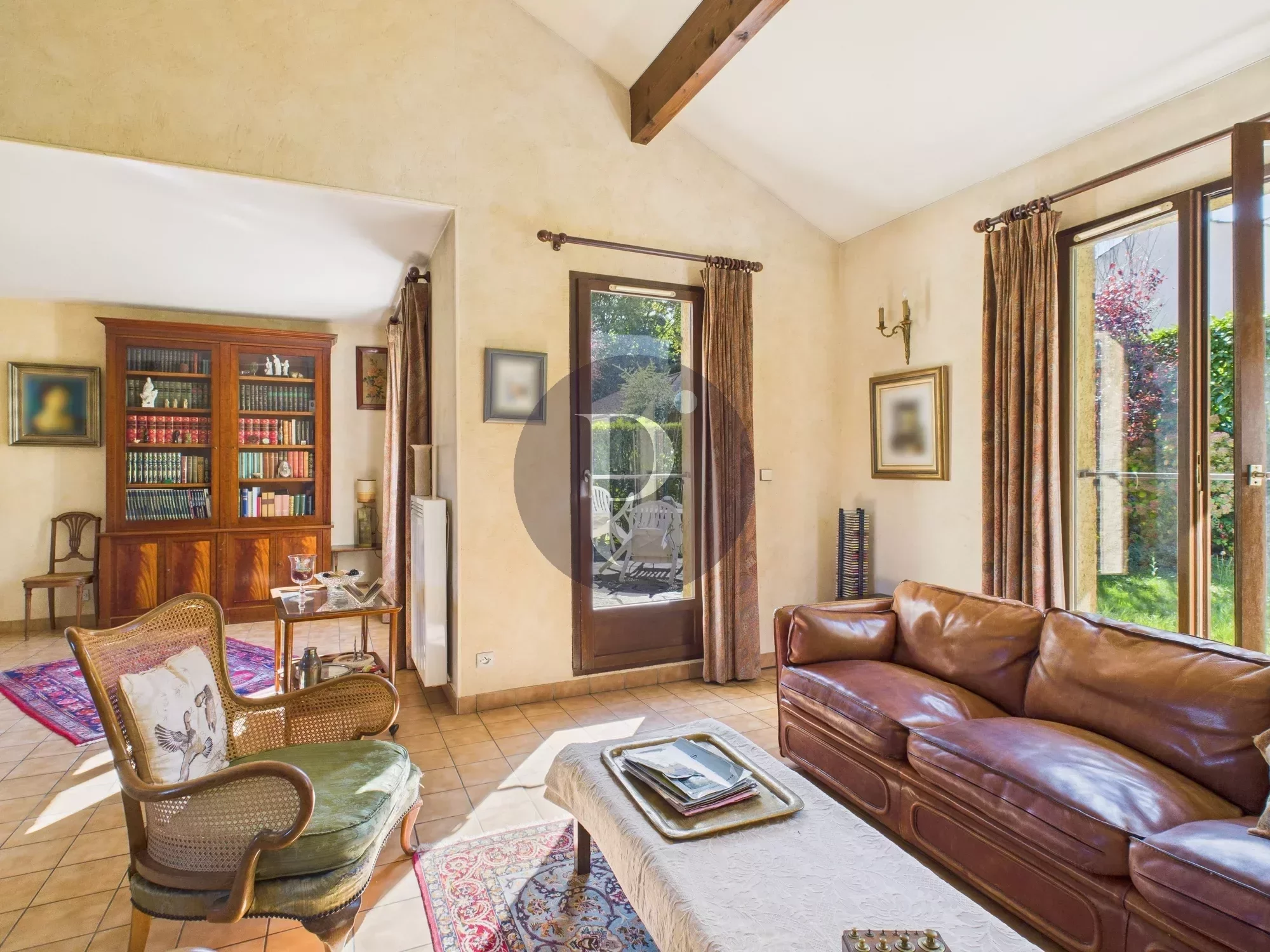 vente-maison-7-pieces-verrieres-le-buisson-86235663