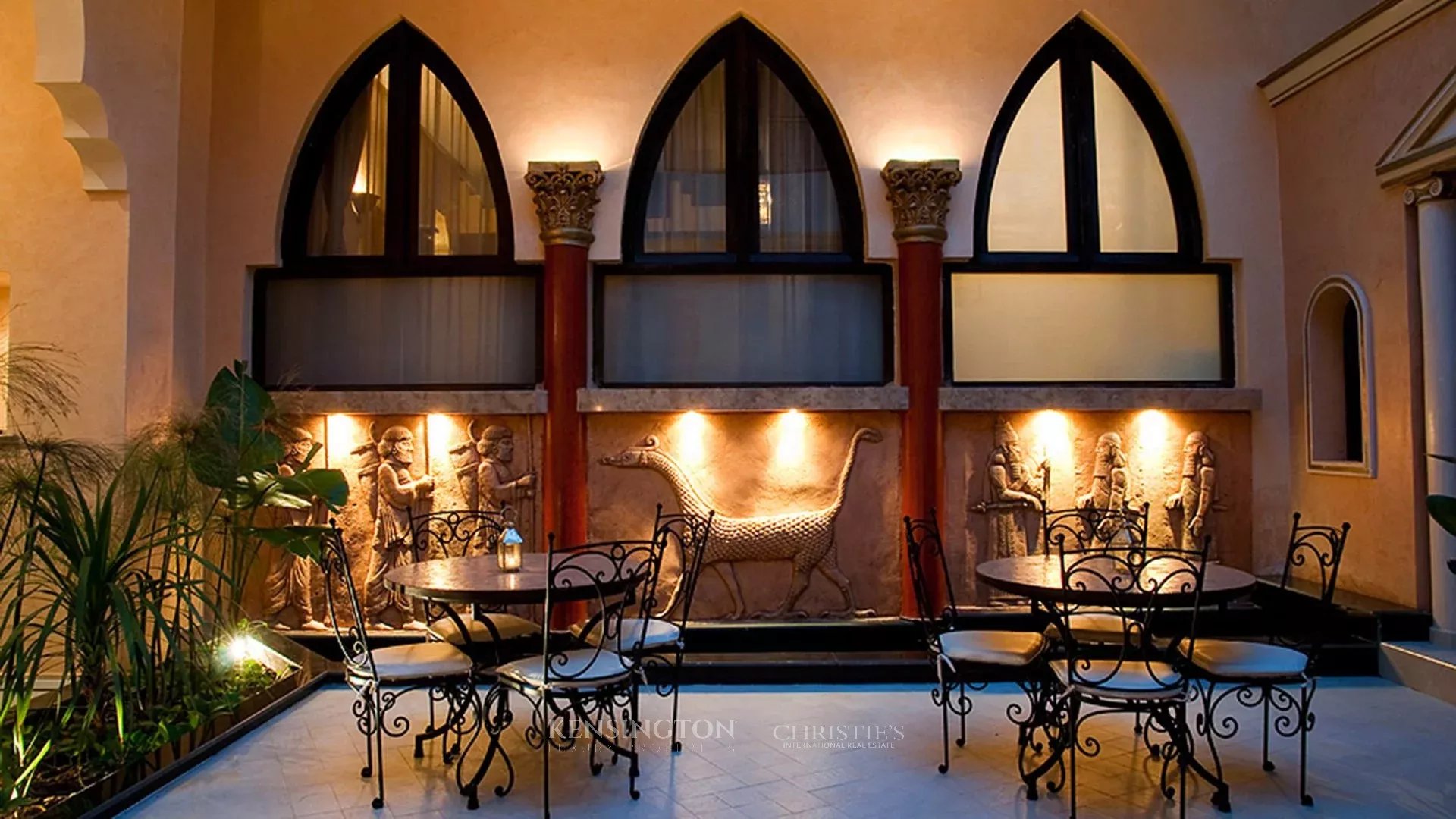 7 Bedroom Villa/Townhouse's Image 3