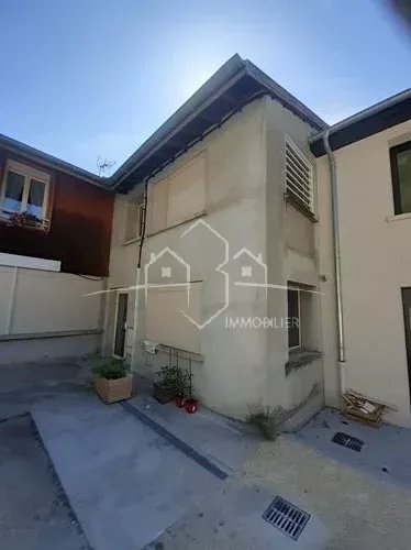 HAUTERIVES immeuble de rapport de 450m² loué