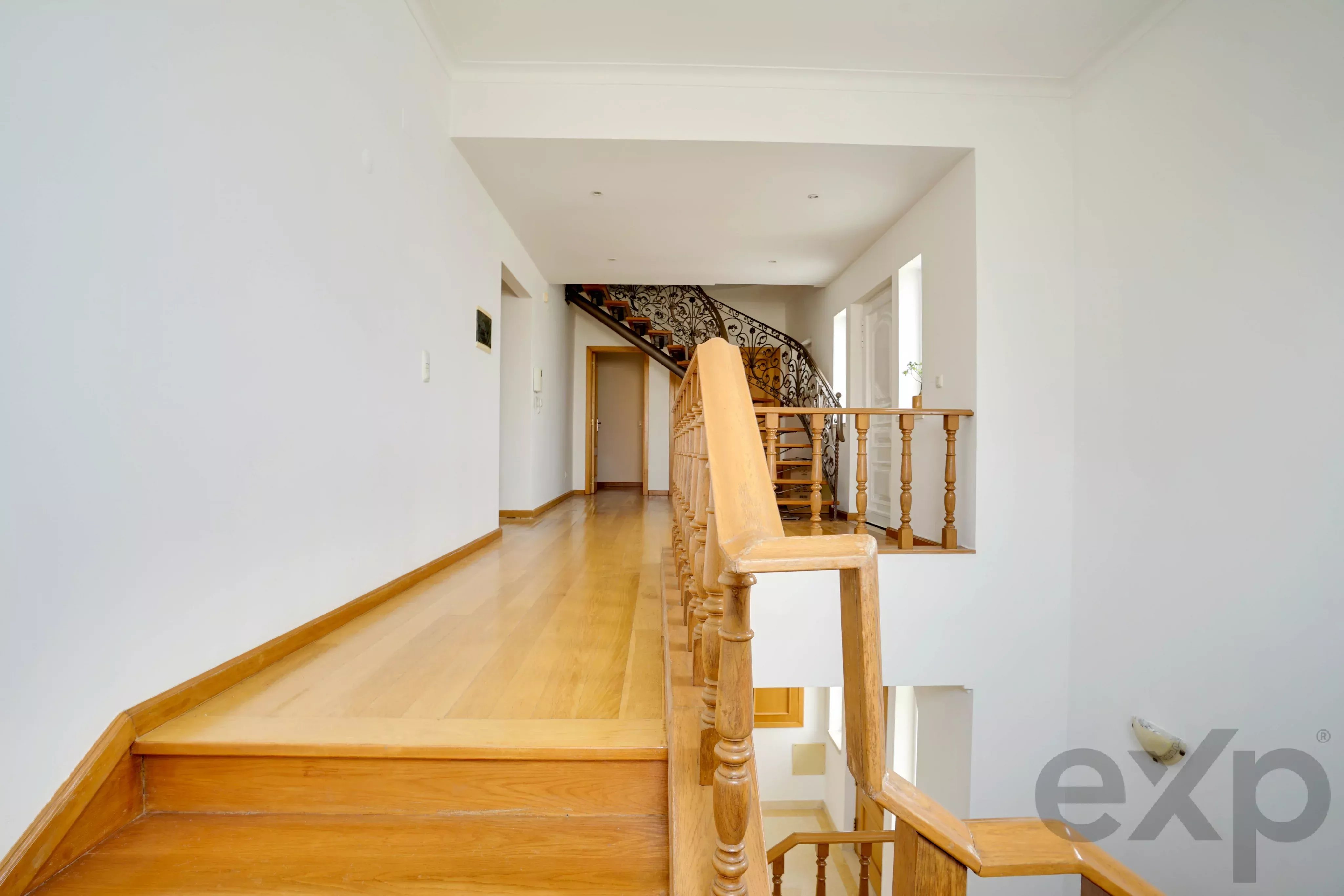 OPPORTUNITY OF THE MONTH: EXUBERANT HOME AT AN EXCELLENT PRICE. 86364147 image 36