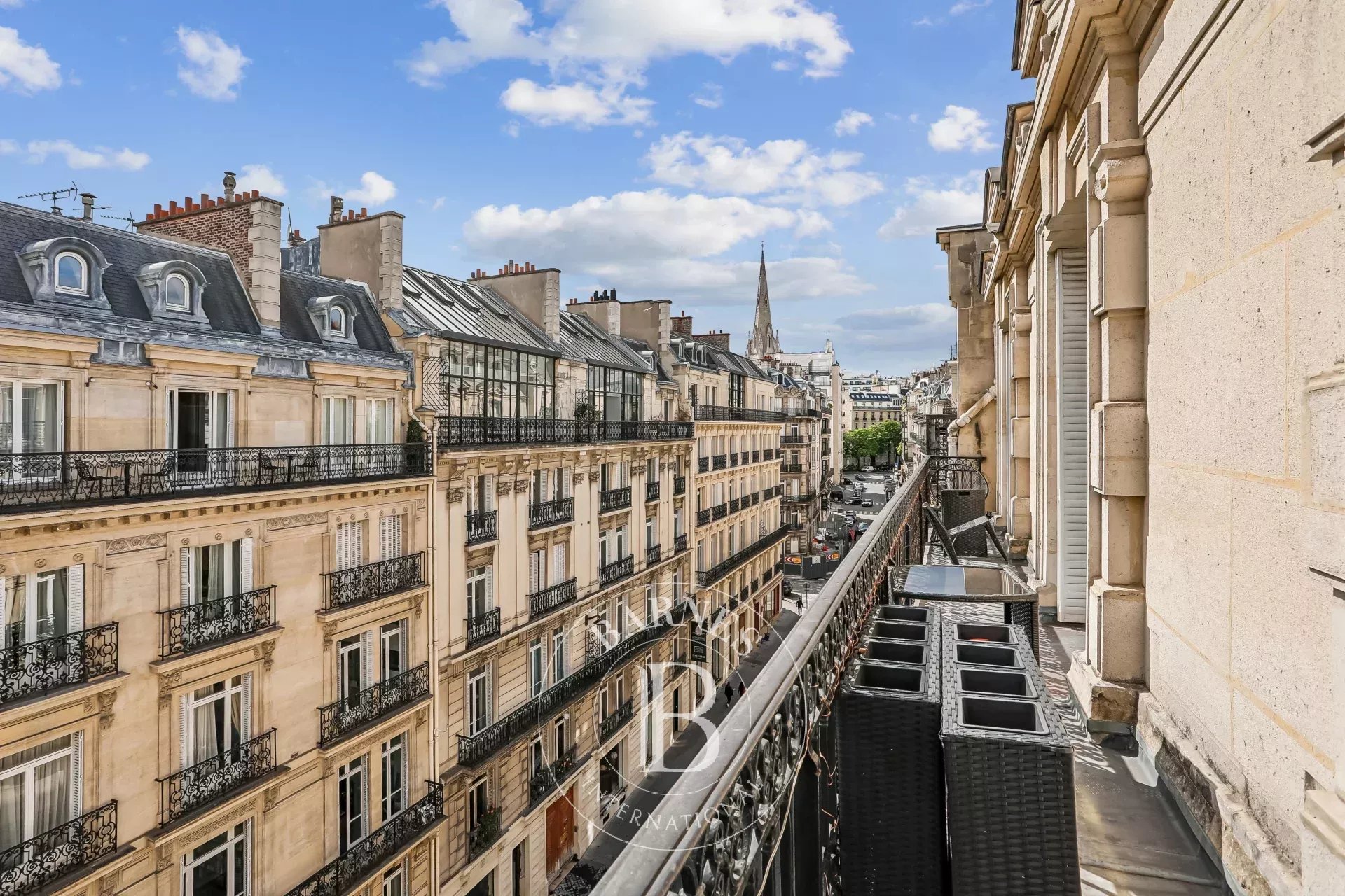 Appartement Paris 75008  -  ref 87057029 (picture 2)