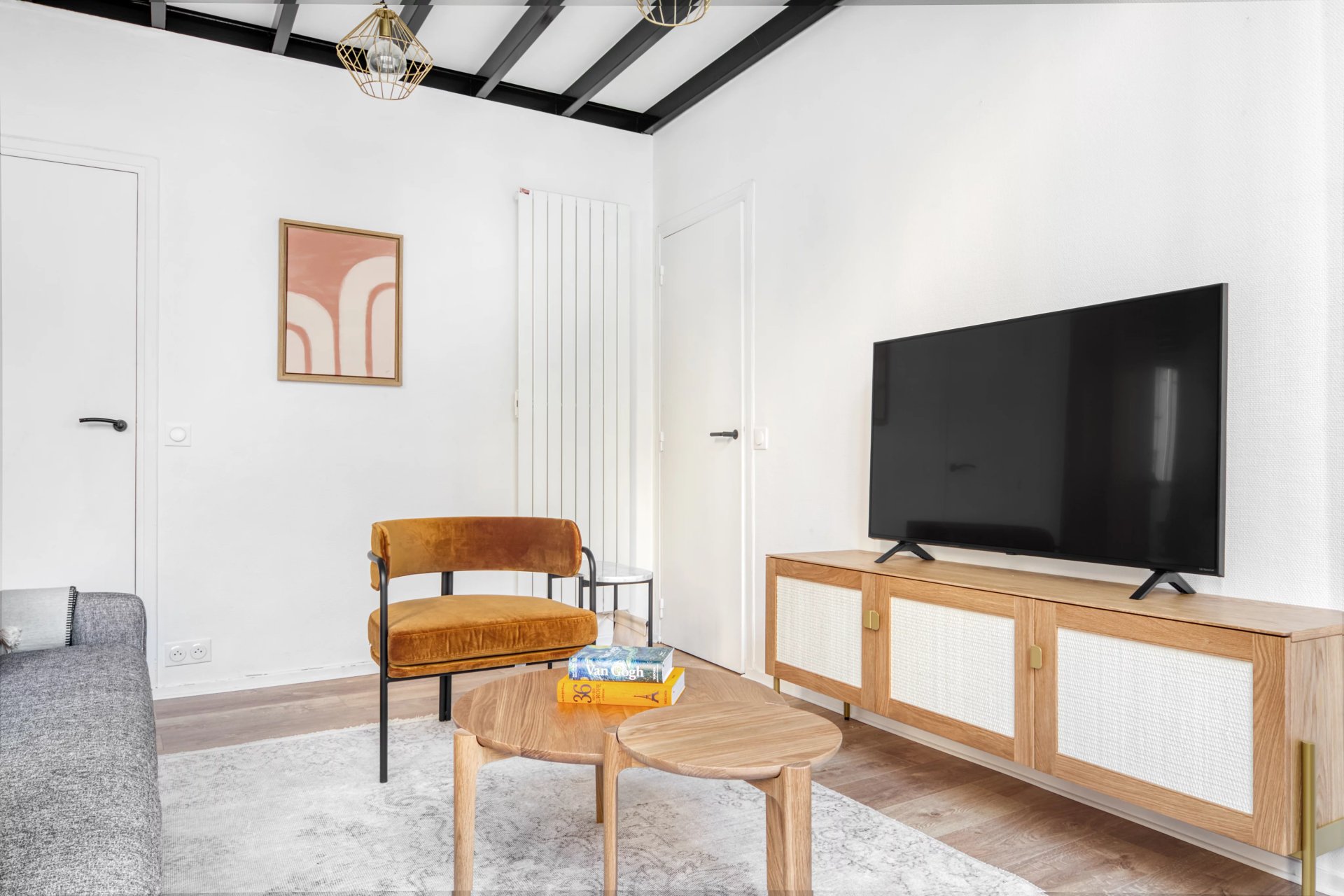 1 Bedroom Apartment/Flat's Image 3