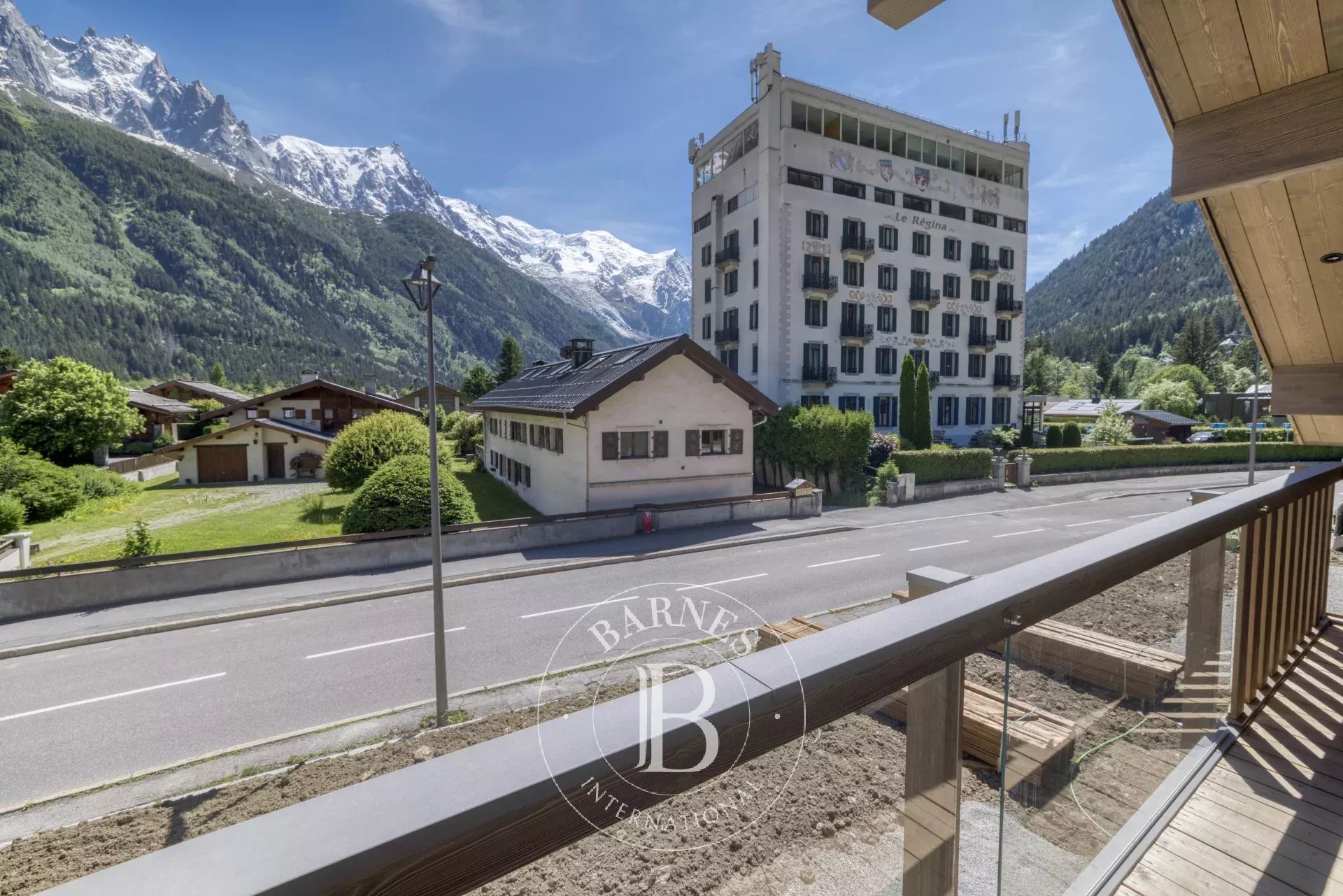 Chalet Chamonix-Mont-Blanc  -  ref 85603387 (picture 1)