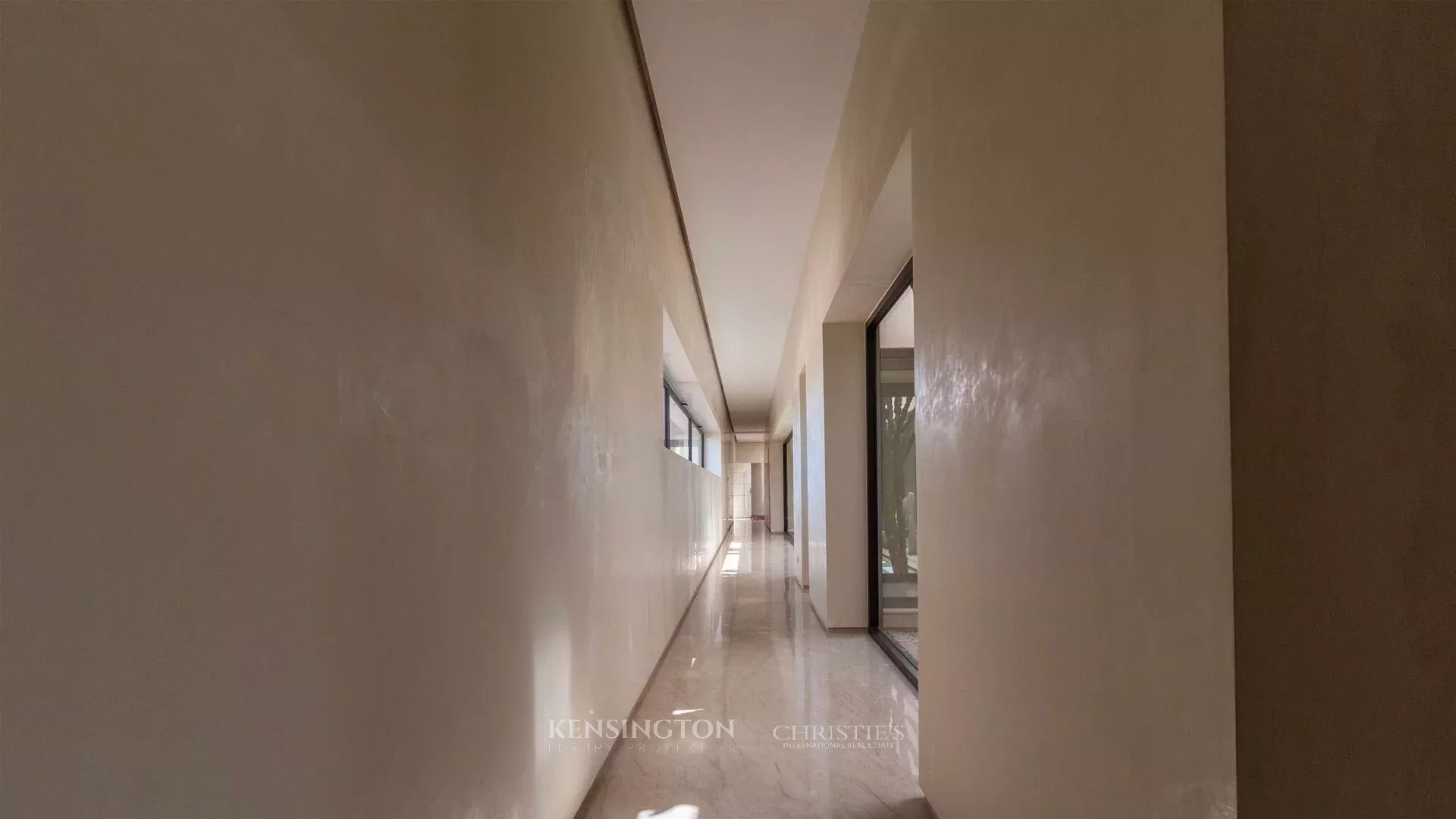 6 Bedroom Villa/Townhouse's Image 34