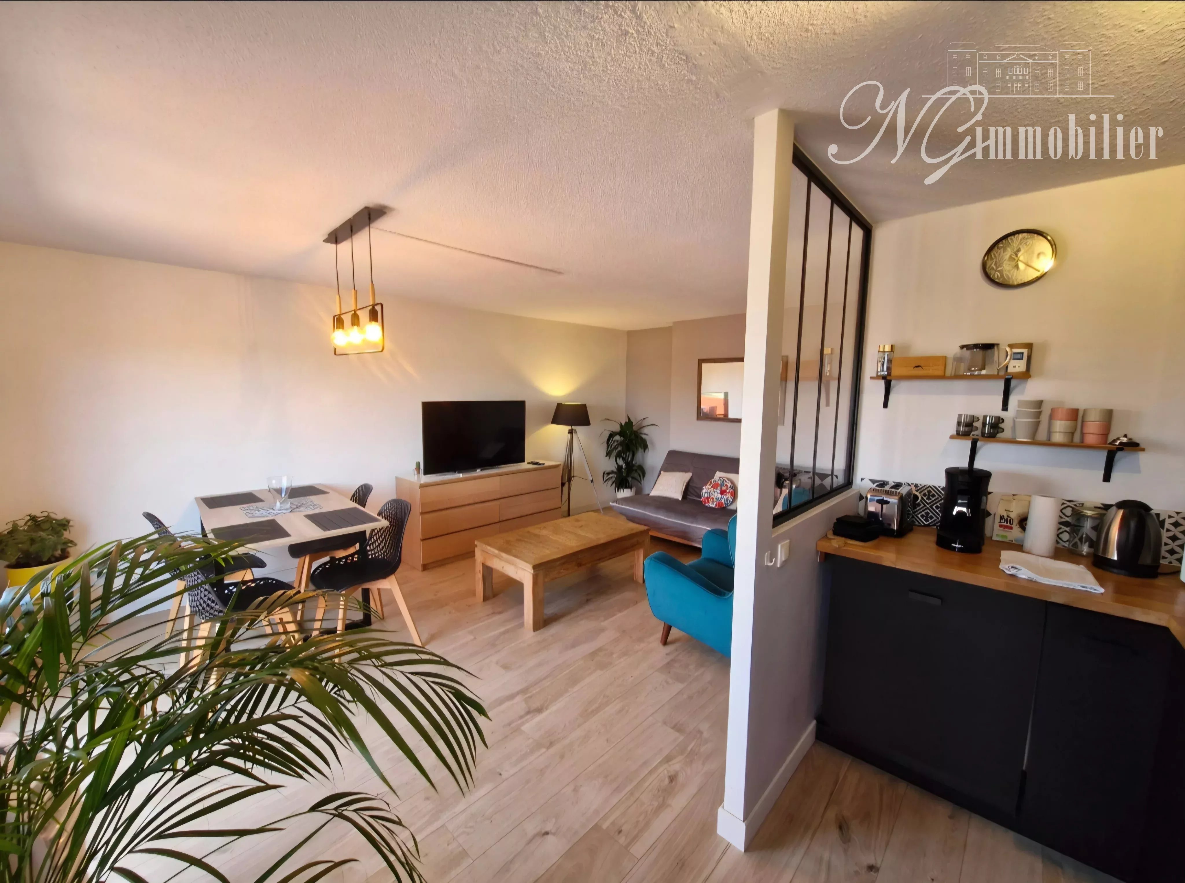 Agence immobilière de 