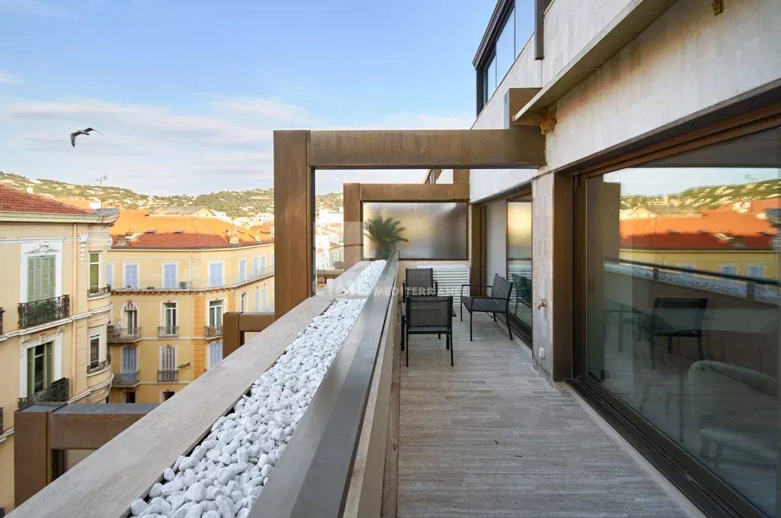 Vente appartement de luxe à Cannes, Le Gray D'Albion - 2 pièces avec terrasse - Photo 2