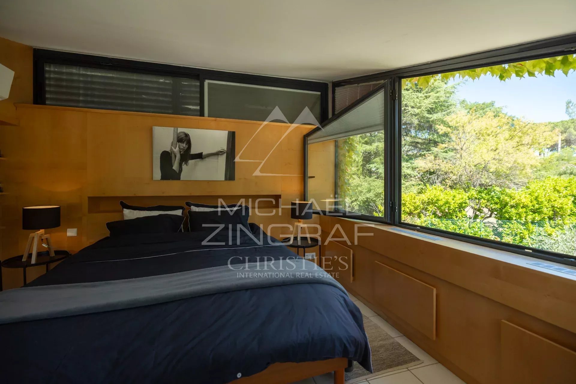 6 Bedroom Villa/Townhouse's Image 5