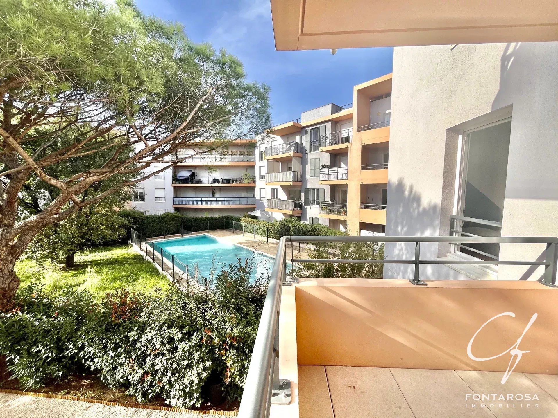 Sale Apartment Fréjus