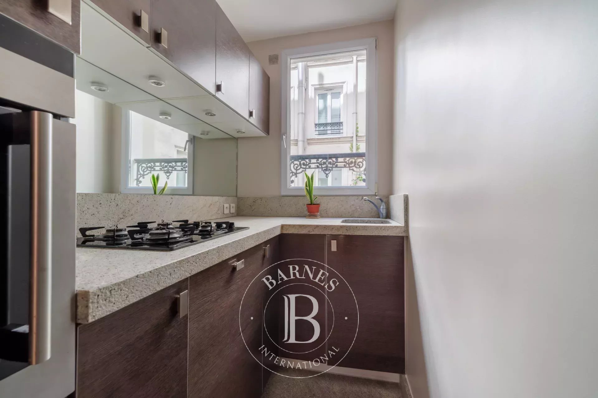 Daire Paris 4ème - picture 12