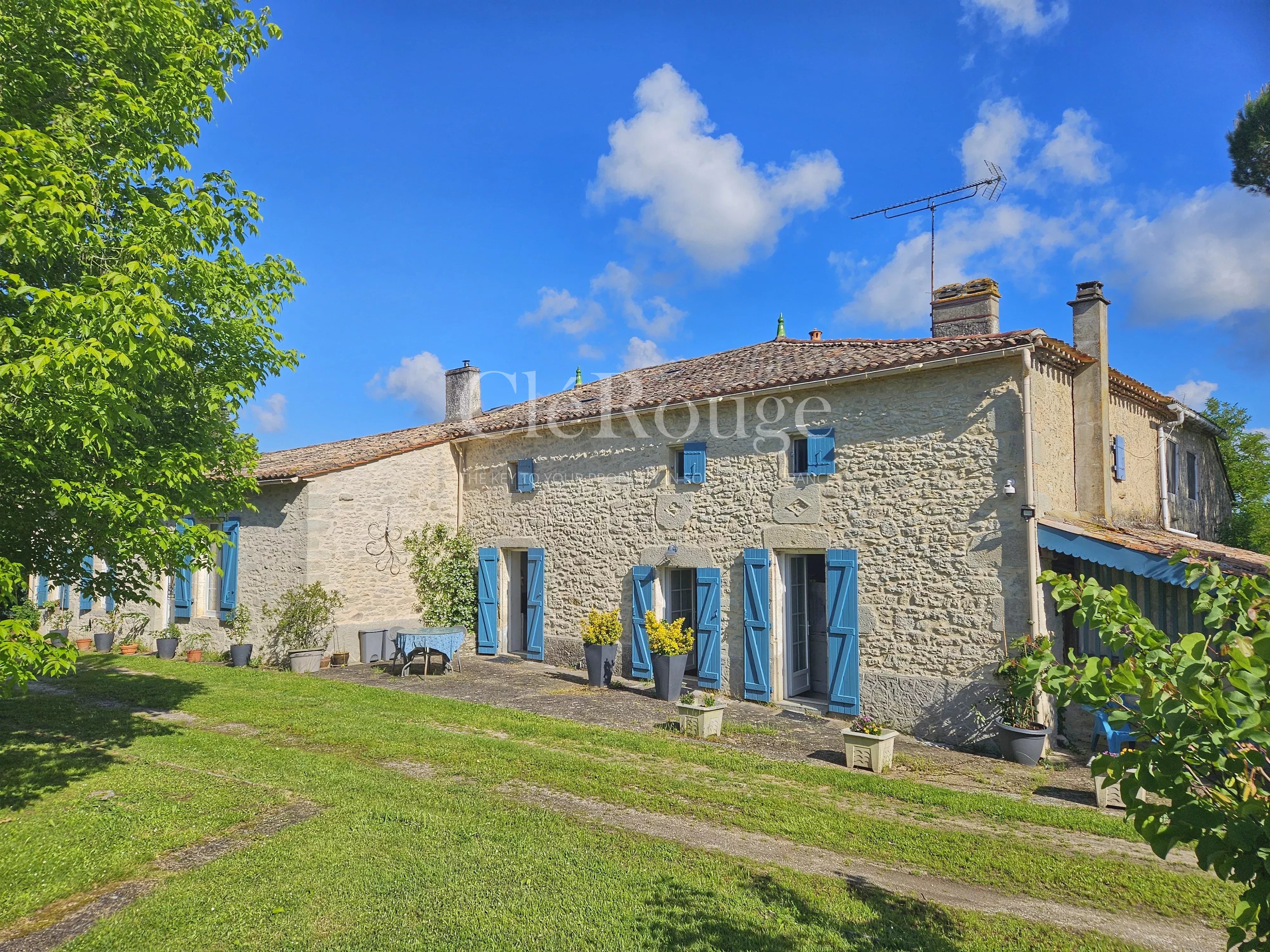 House in Duras - view 1