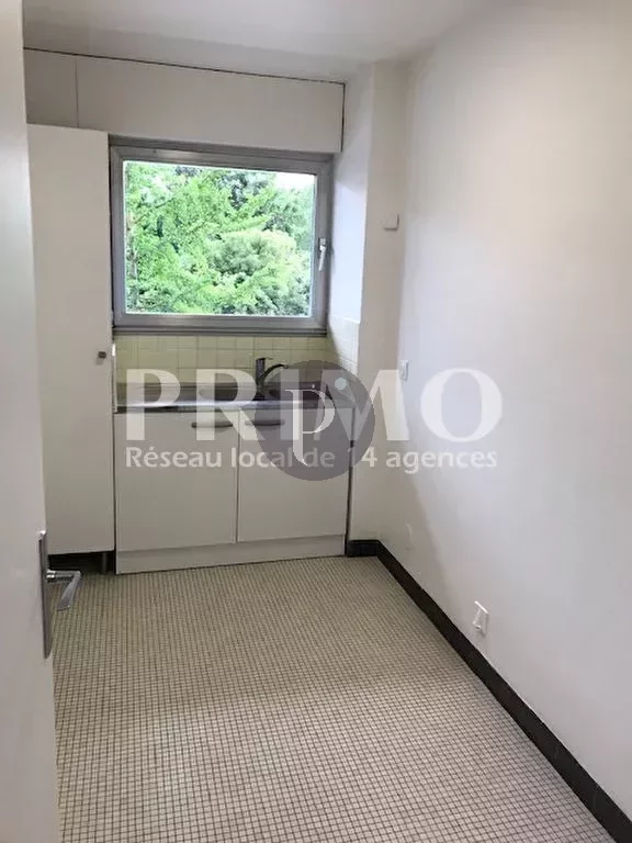location-appartement-2-pieces-lhay-les-roses-83877449