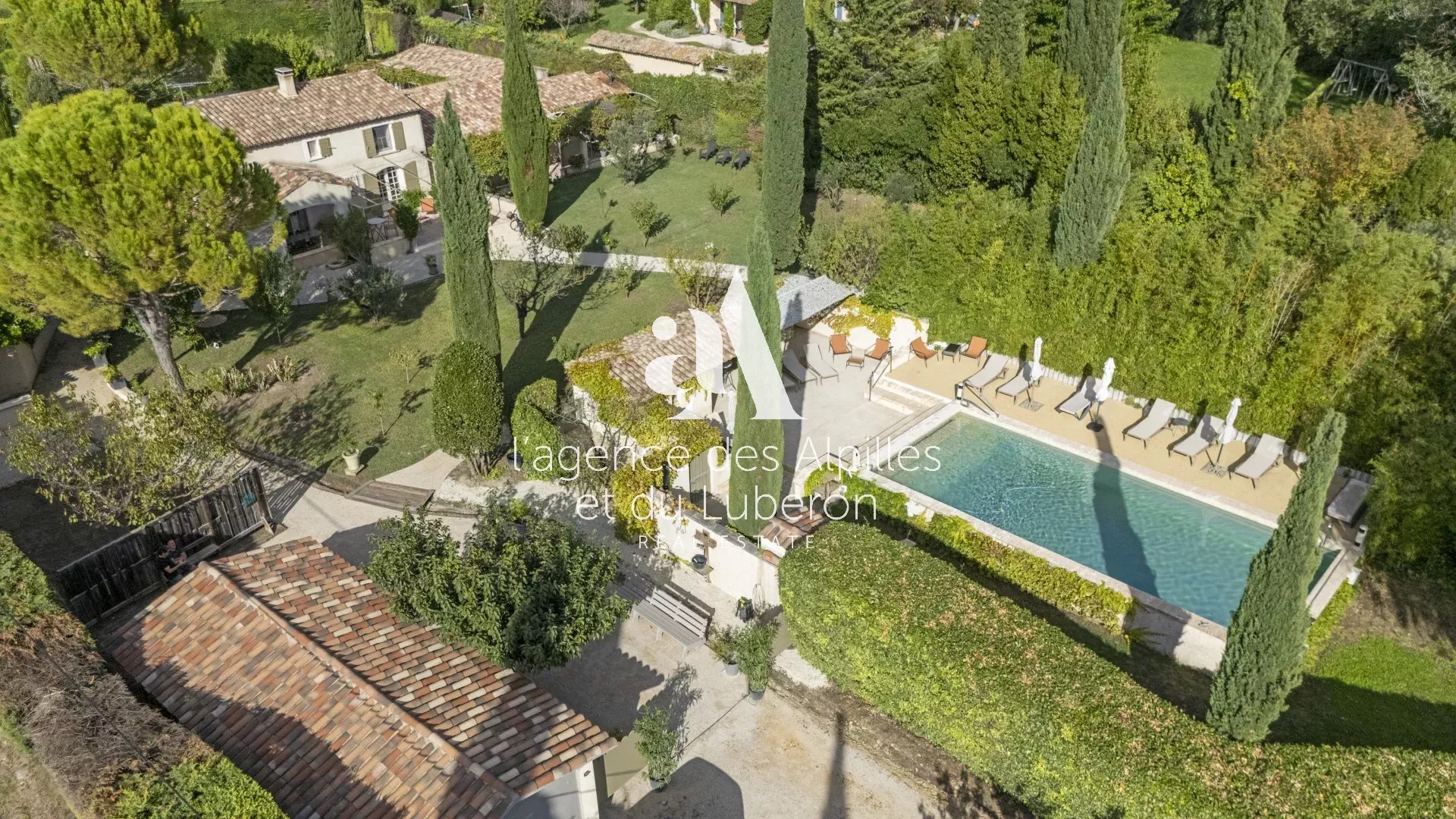 MAUSSANE-LES-ALPILLES - MAS EN CAMPAGNE