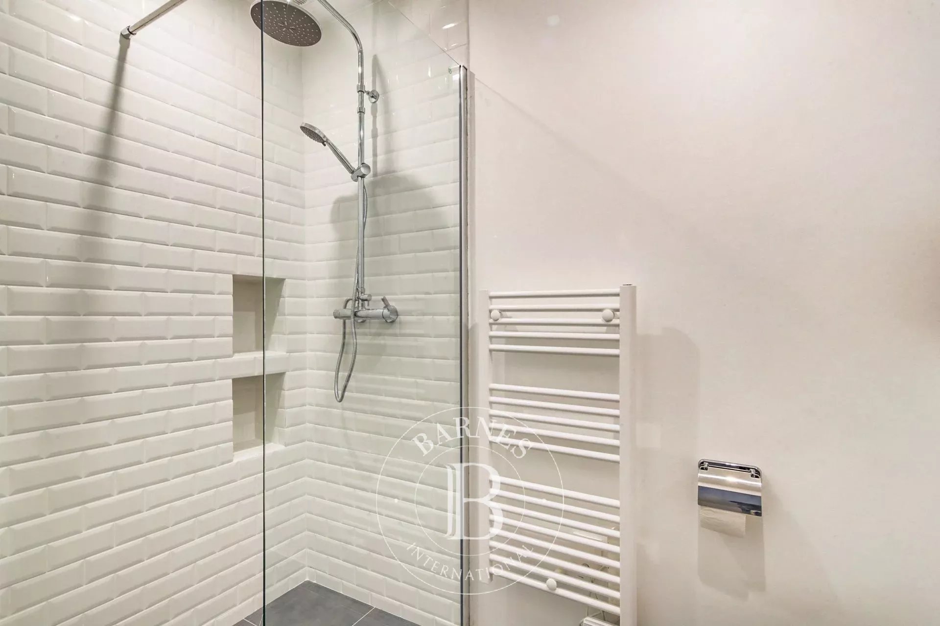 Daire Paris 4ème - picture 6