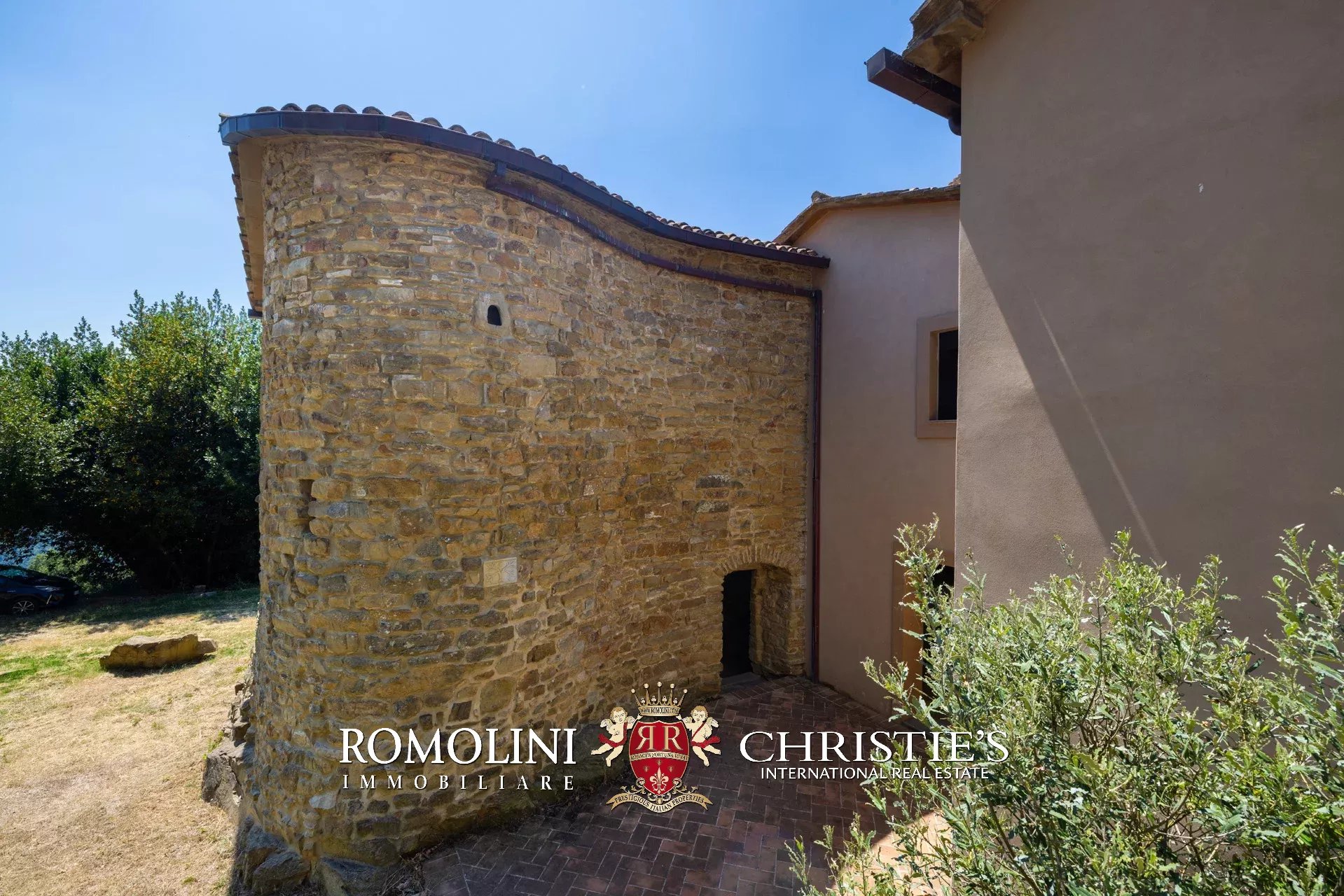 5 Bedroom Villa/Townhouse's Image 17