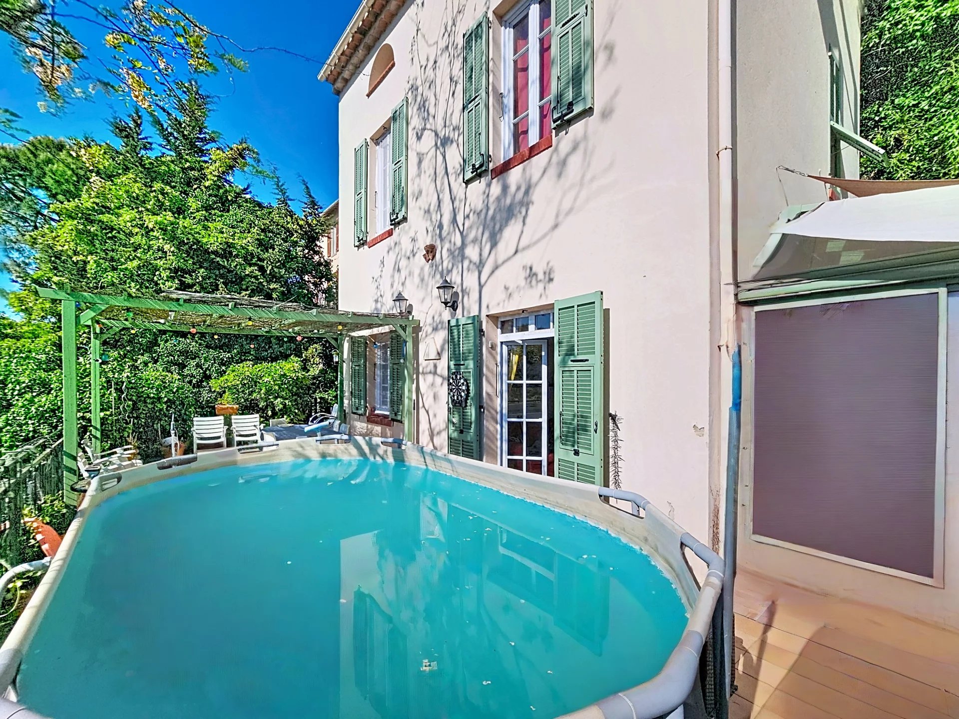 NICE OUEST – SAINT ANTOINE DE GINESTIÈRE Maison individuelle 4 pièces – Vue panoramique mer et collines