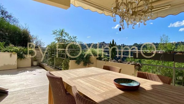 Exceptional flat for sale - Prestige and comfort in a small co-ownership of 5 lots ,Cagnes Castle view — photo 2