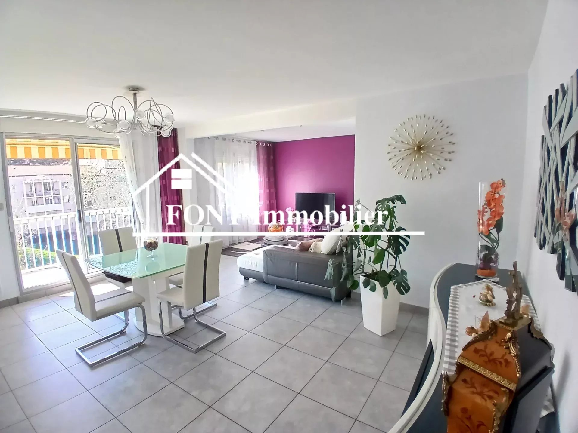 Agence immobilière de 