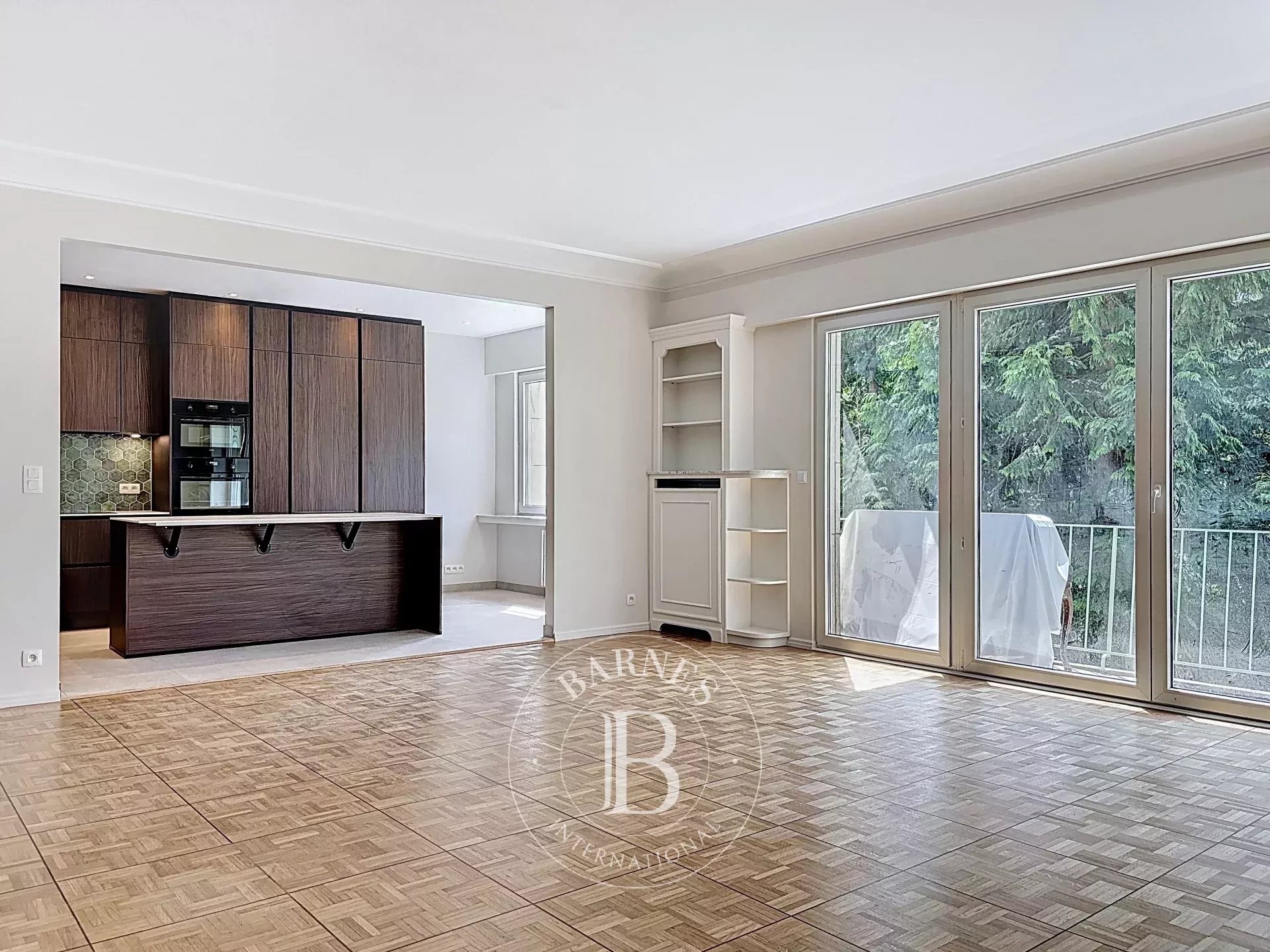 Uccle Churchill - Appt 3 ch, 2 sdb, terrasses, garage