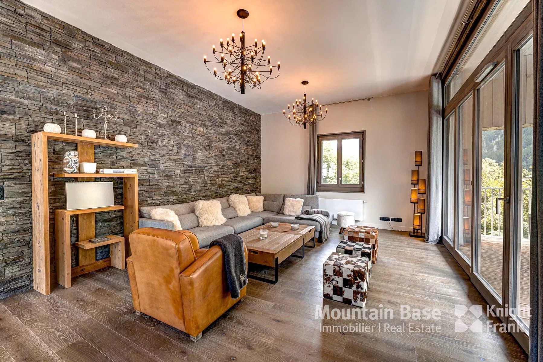 Photo of Newly built, 3-bedroom, 3-bathroom penthouse apartment in Chamonix centre