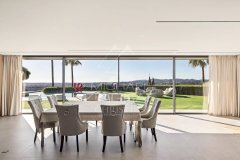 Luxury Sea View Villa Villeneuve-Loubet | Family Legacy Estate — photo 4 of 7