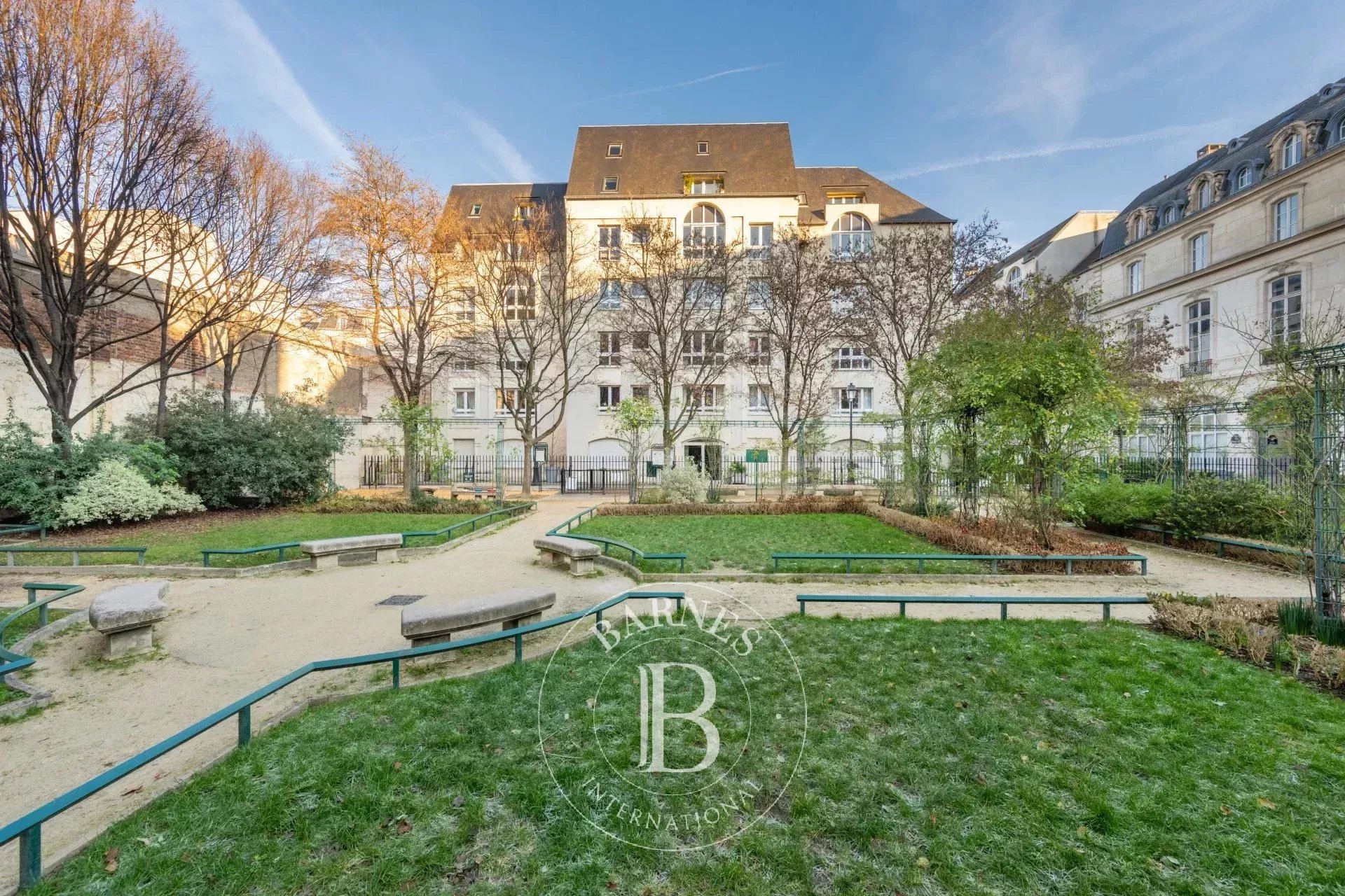 Daire Paris 3ème - picture 7