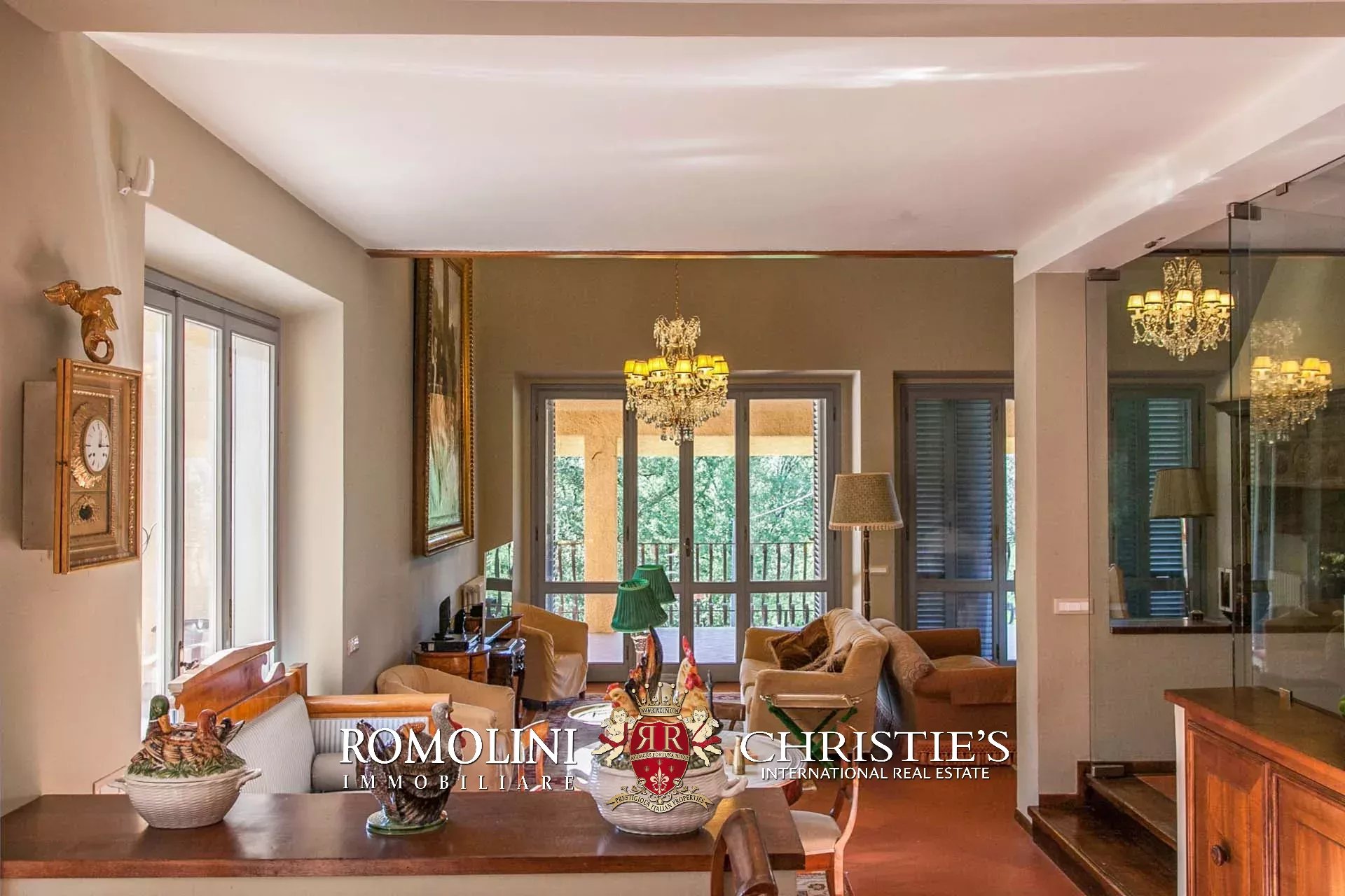 5 Bedroom Villa/Townhouse's Image 38