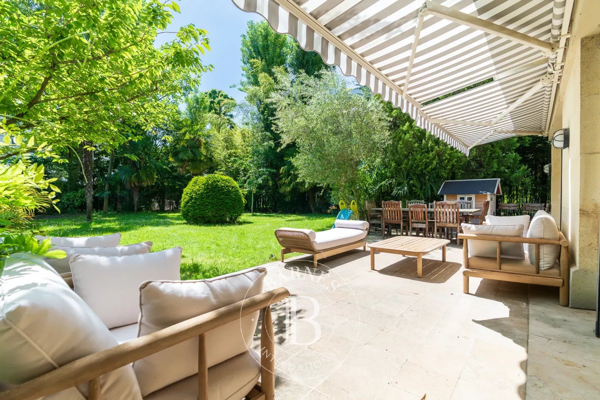 Apartment Neuilly-sur-Seine  -  ref 87033390 (picture 1)