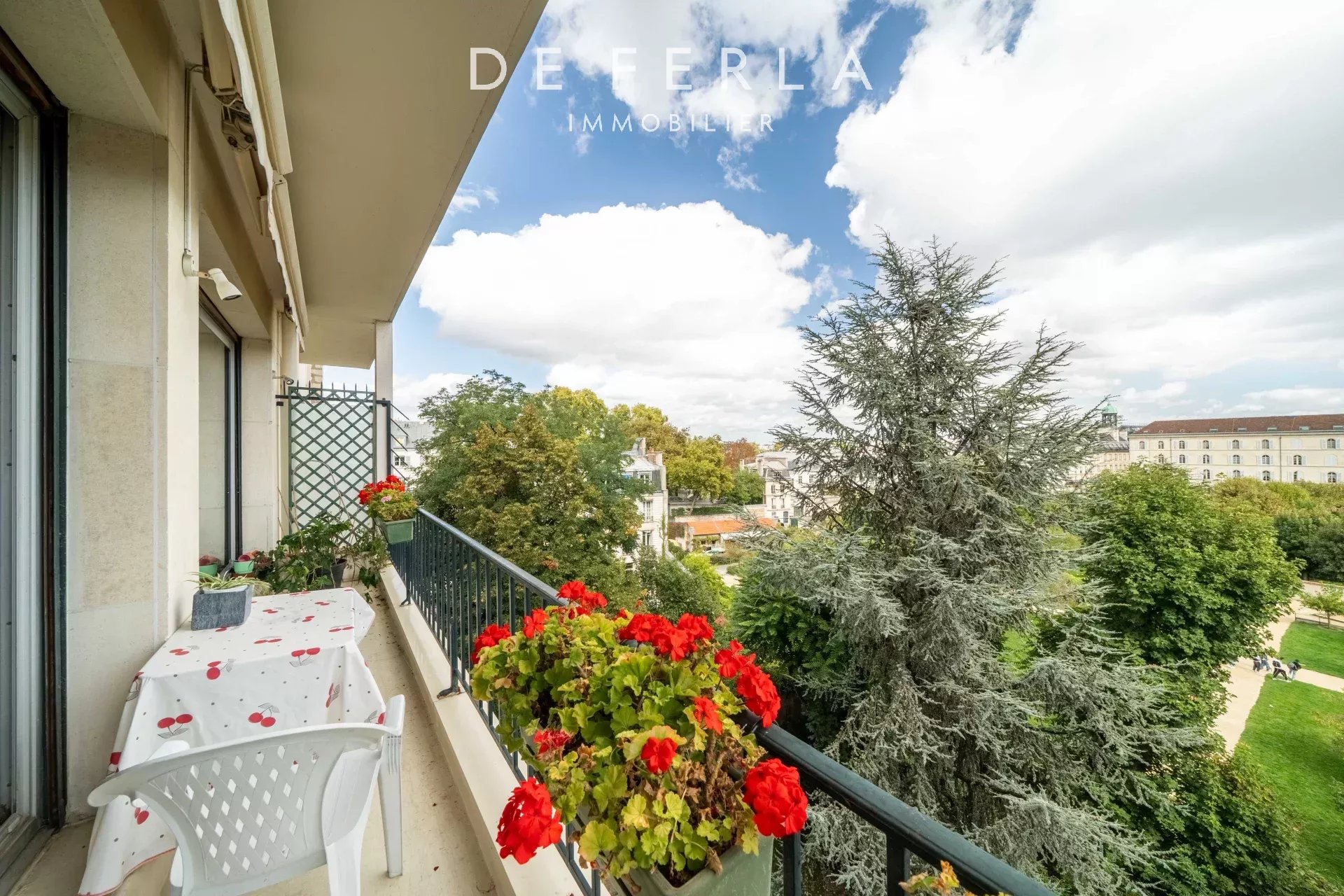 Appartement à rénover Rue Vaneau de 139m2