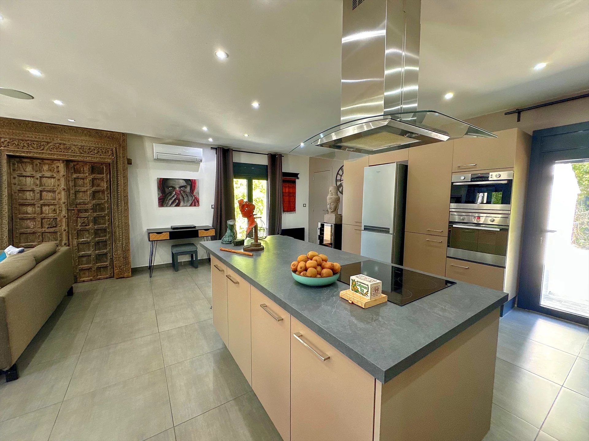 House in Regusse - Image 4